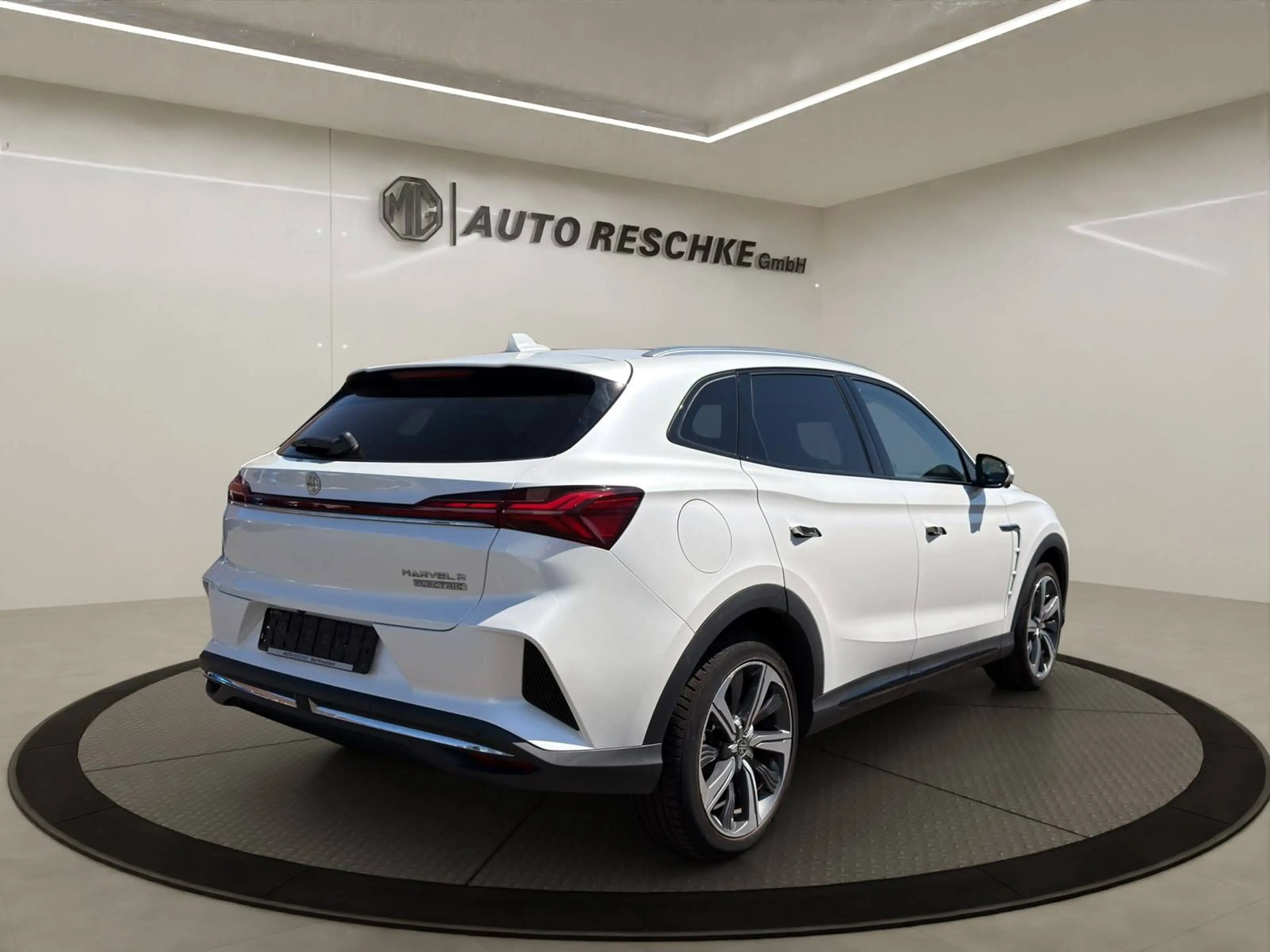 MG Marvel R Luxury / Allwetterreifen / Sofort verfügbar! — photo 5