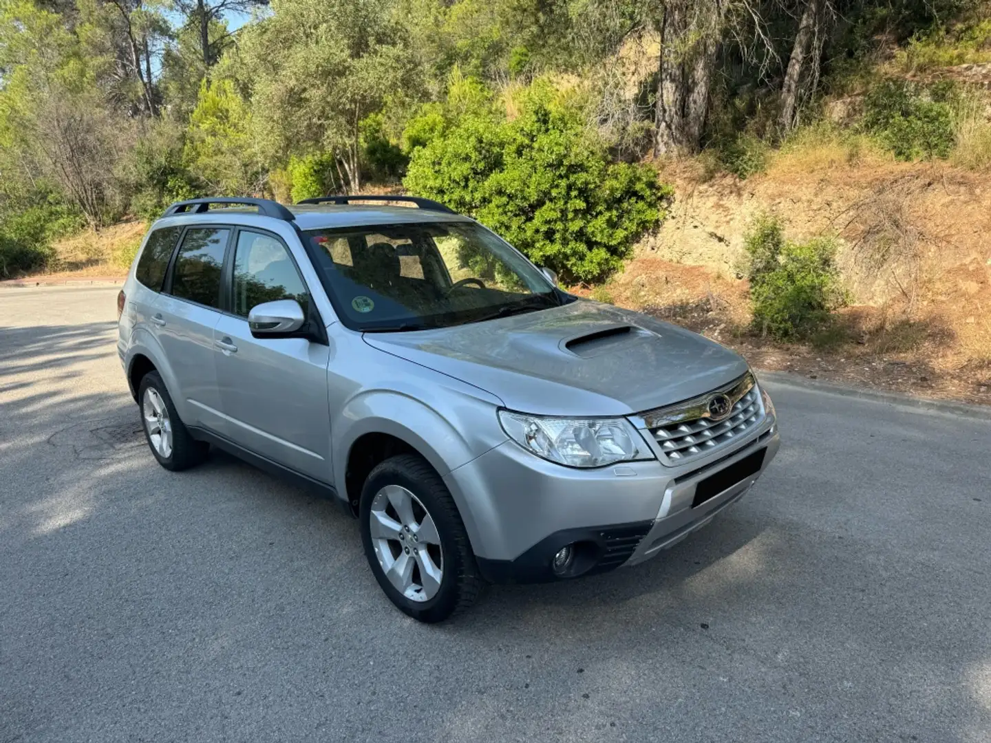 Subaru Forester 2.0D Sport Ed. Plateado - 1