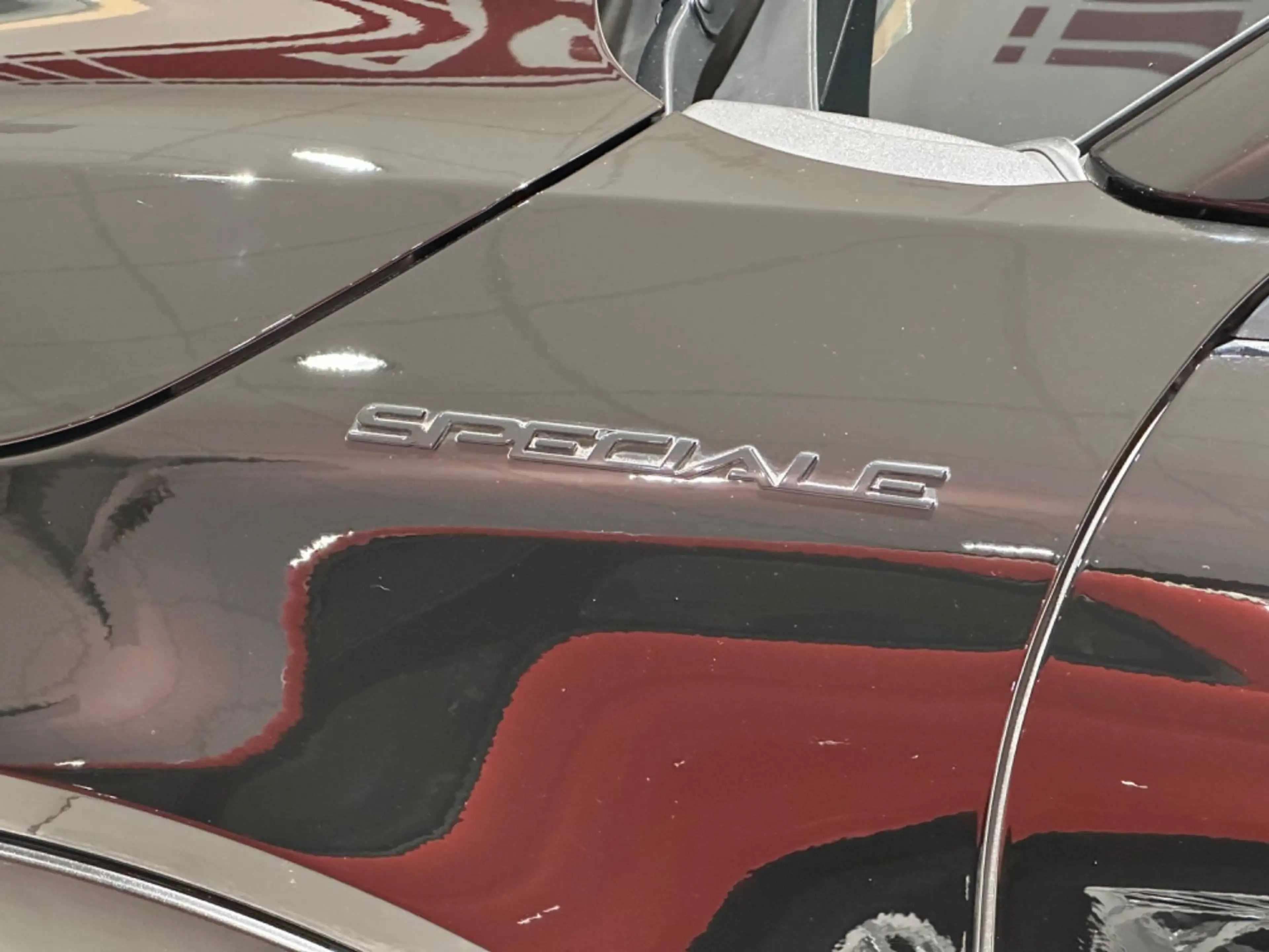 Alfa Romeo Junior Ibrida 1.2 VGT 48V-Hybrid 100 kW Speciale — photo 6