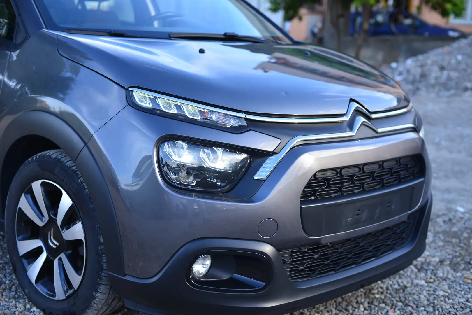 Citroen C3 1.5 bluehdi Shine s Grijs - 2