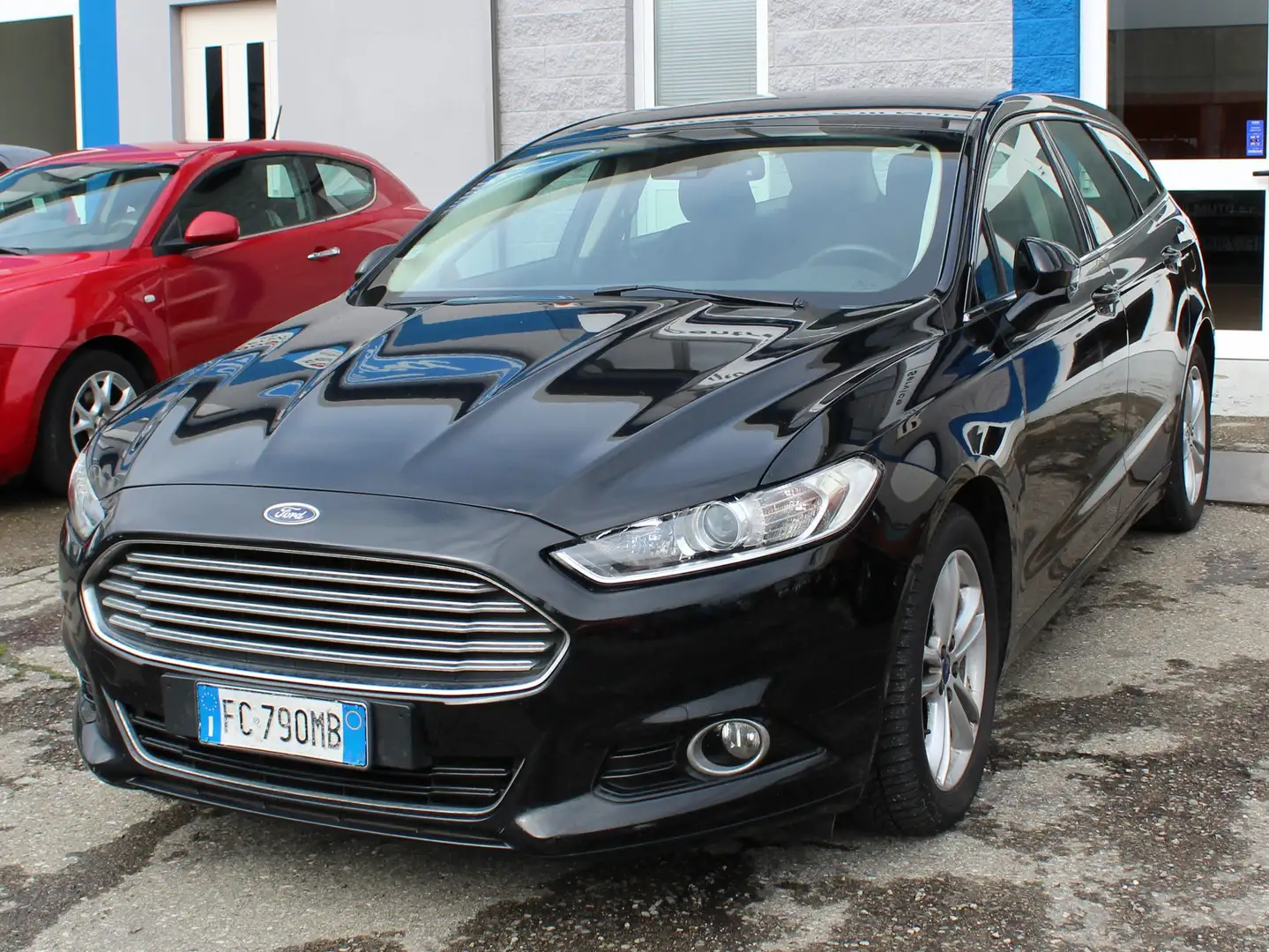 Ford Mondeo SW 2.0 tdci Titanium 150CV Nero - 1