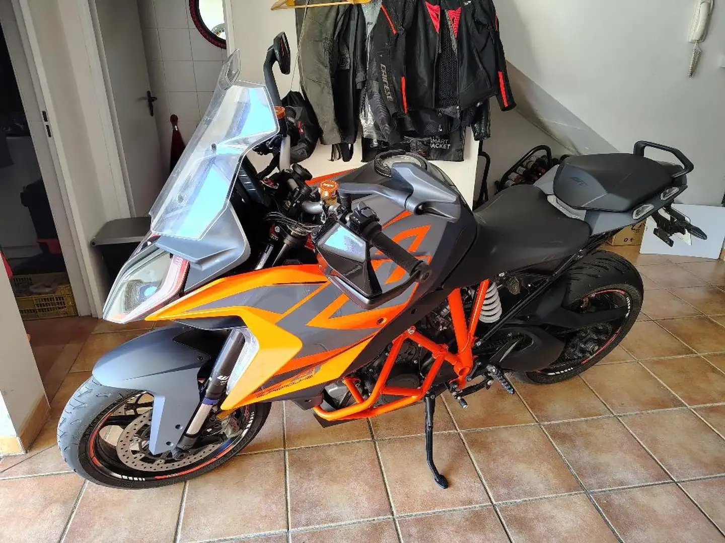 KTM 1290 Super Duke GT Pomarańczowy - 1