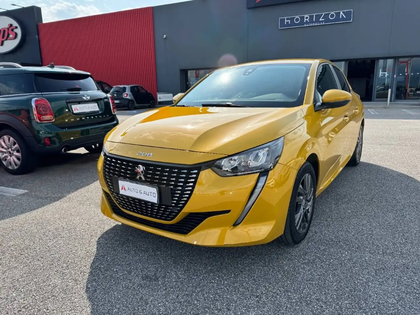Peugeot 208 1.2 puretech Active Pack s&s 75cv Jaune - 2