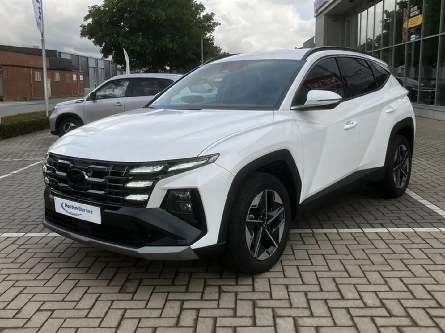 Hyundai TUCSON 1.6 T-GDi GO EDITION Wit - 2