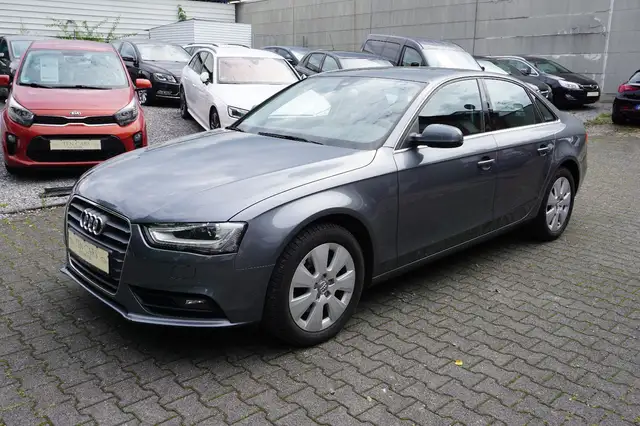 Audi A4 Lim. 3.0 TDI Ambiente°Automatik°Xenon°PDC°
