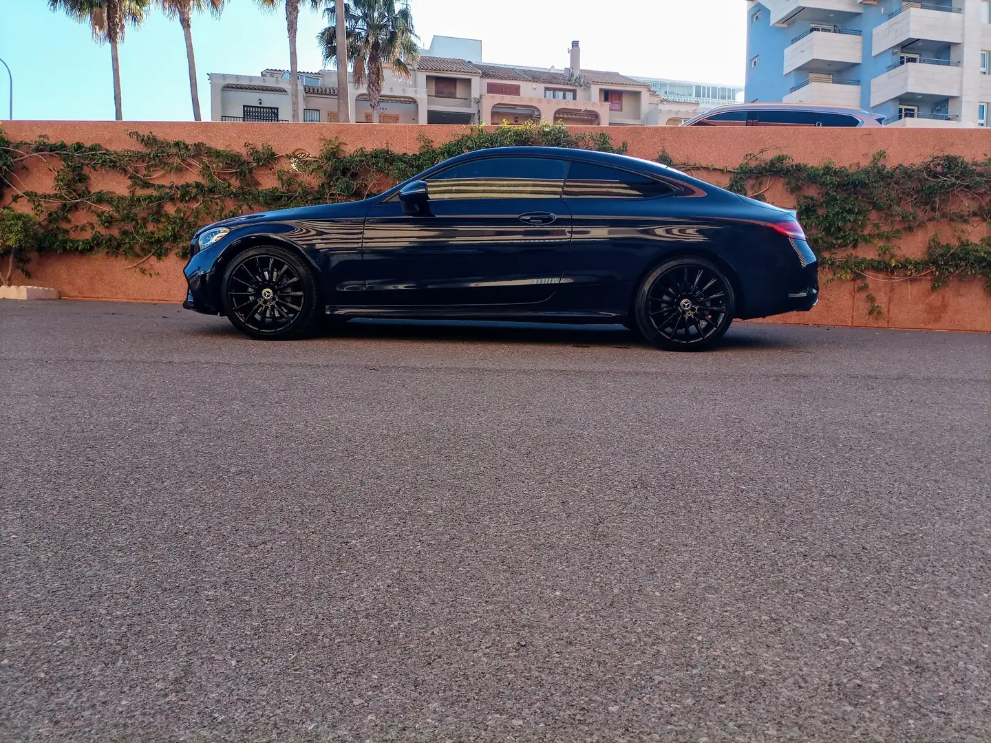 Mercedes-Benz C 180 C 180 (205.340) Blau - 1