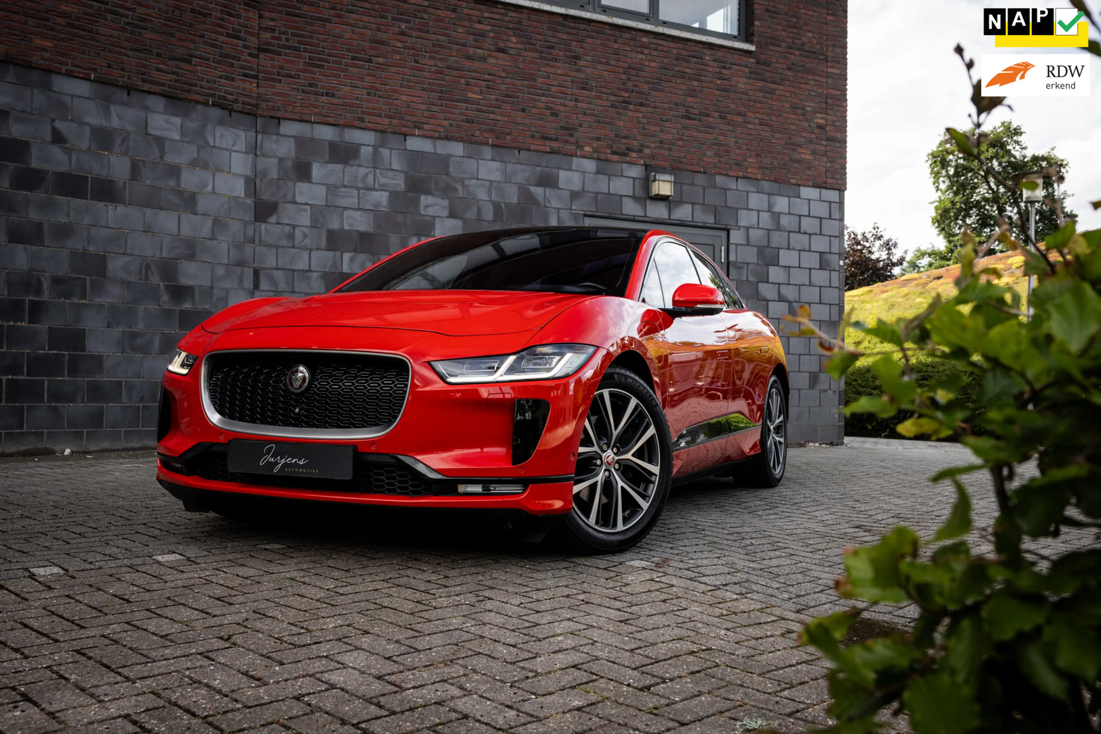 Jaguar I-Pace EV400 First Edition 90 kWh (400pk) Alcantara | LED