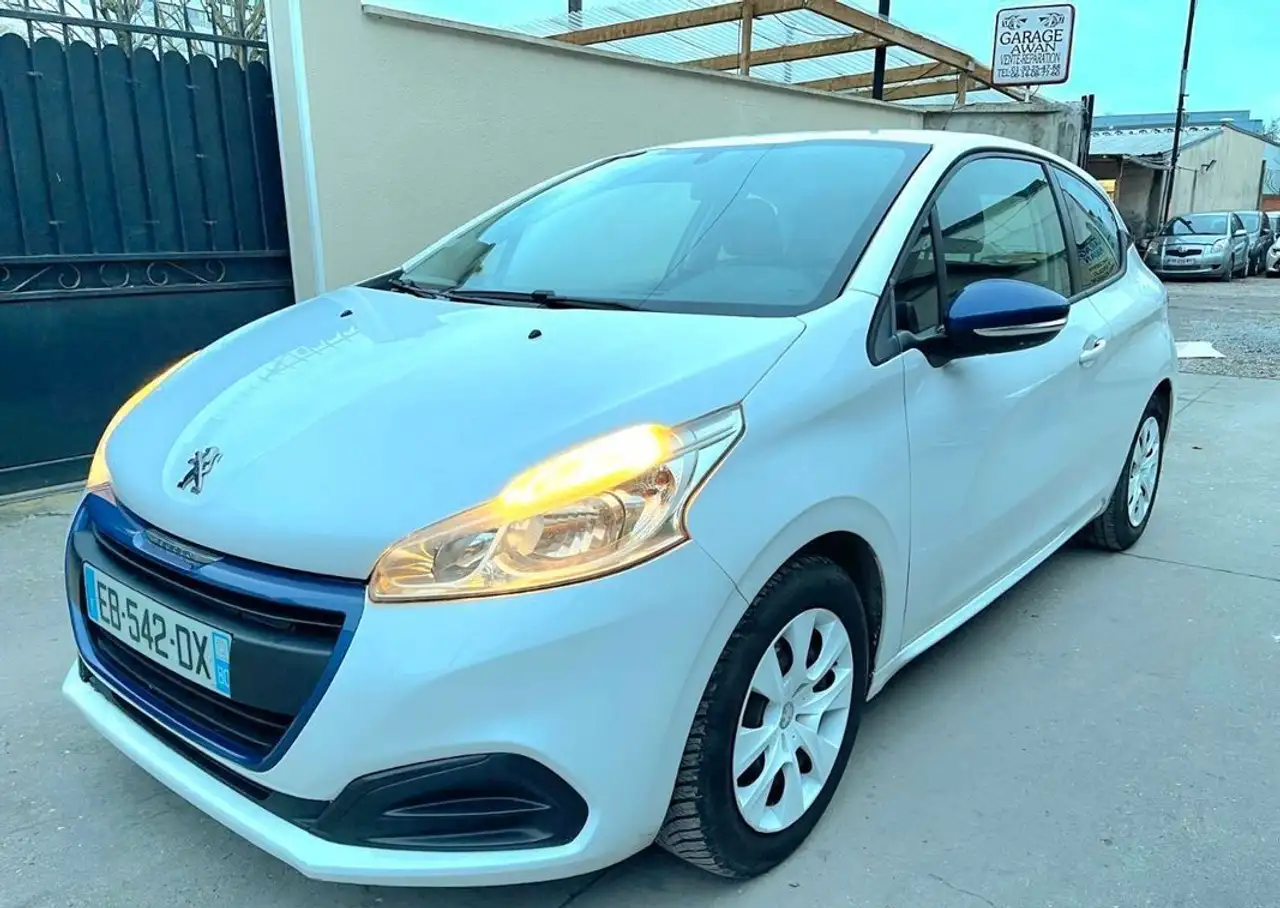 Peugeot 208 1.0 vti 68ch 5 places 88000km