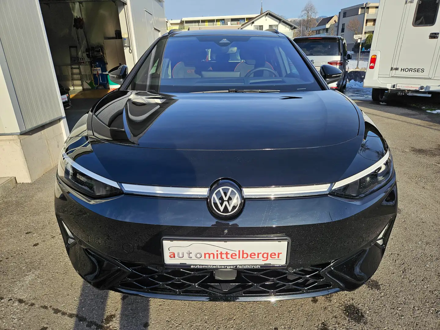 Volkswagen ID.7 GTX 250 kW Business 4Motion Schwarz - 2