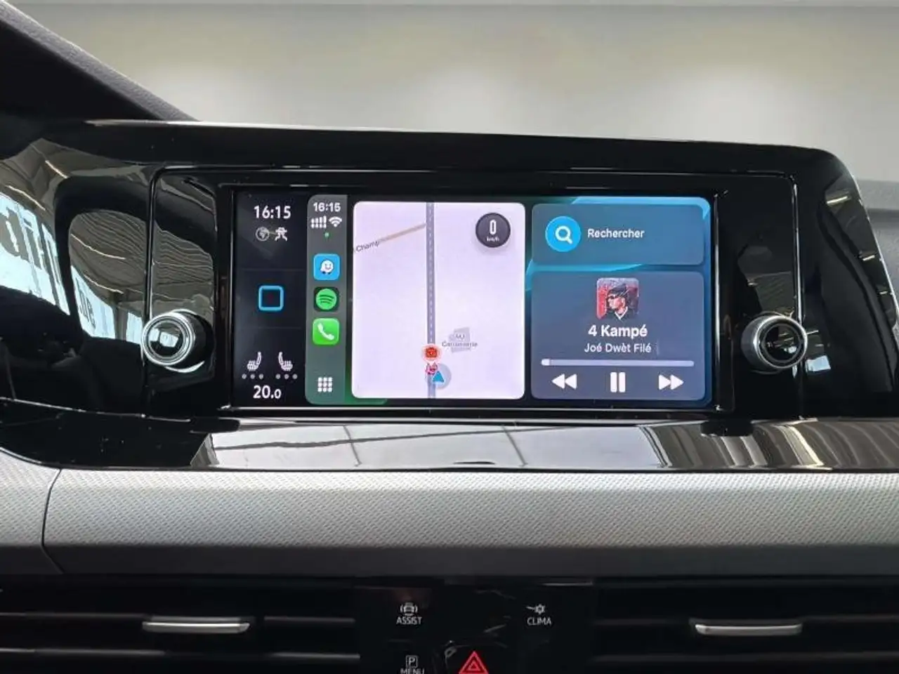 Volkswagen Golf Golf 1.0 TSI *Apple CarPlay*Sièges chauffants* 17