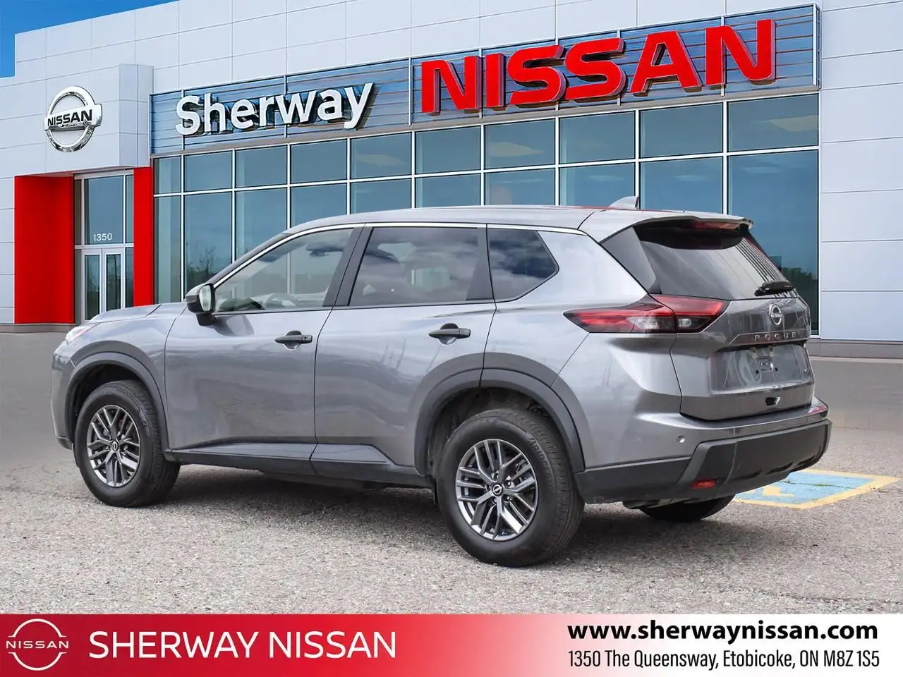 Nissan Rogue снимка Nissan Rogue