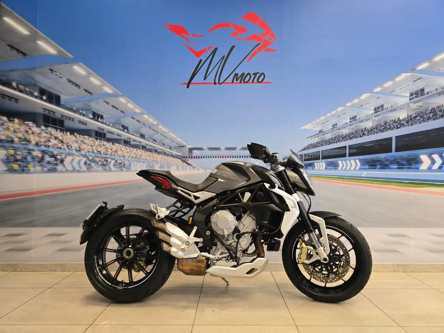 MV Agusta Dragster Km 6200 - 1