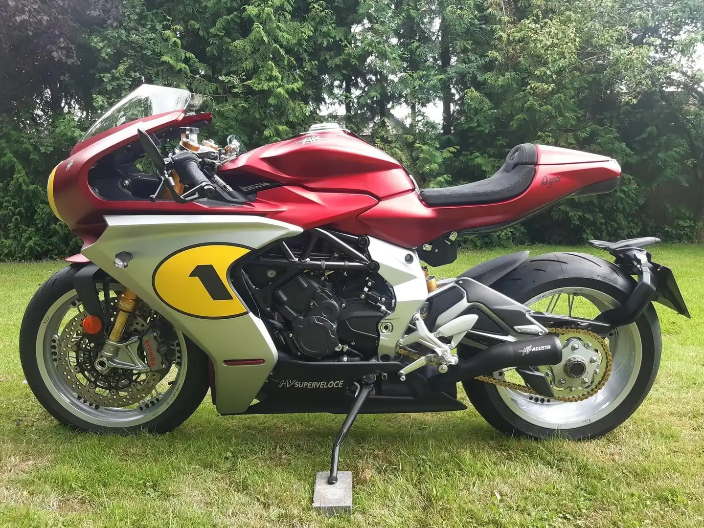 MV Agusta Superveloce 800 Ago 071/311 Rouge - 2