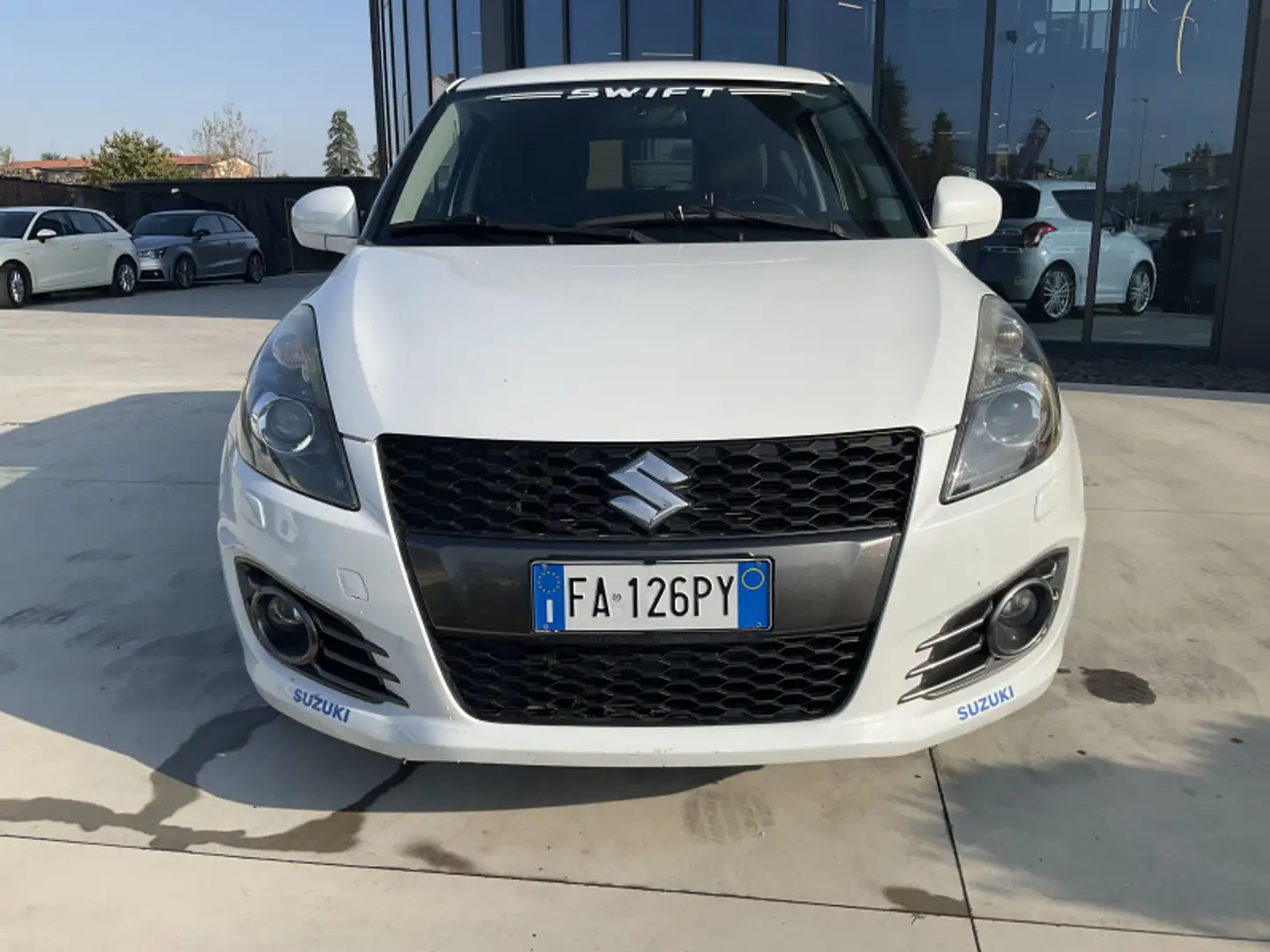Suzuki Swift 1.6 VVT 3 porte Sport Bianco - 2