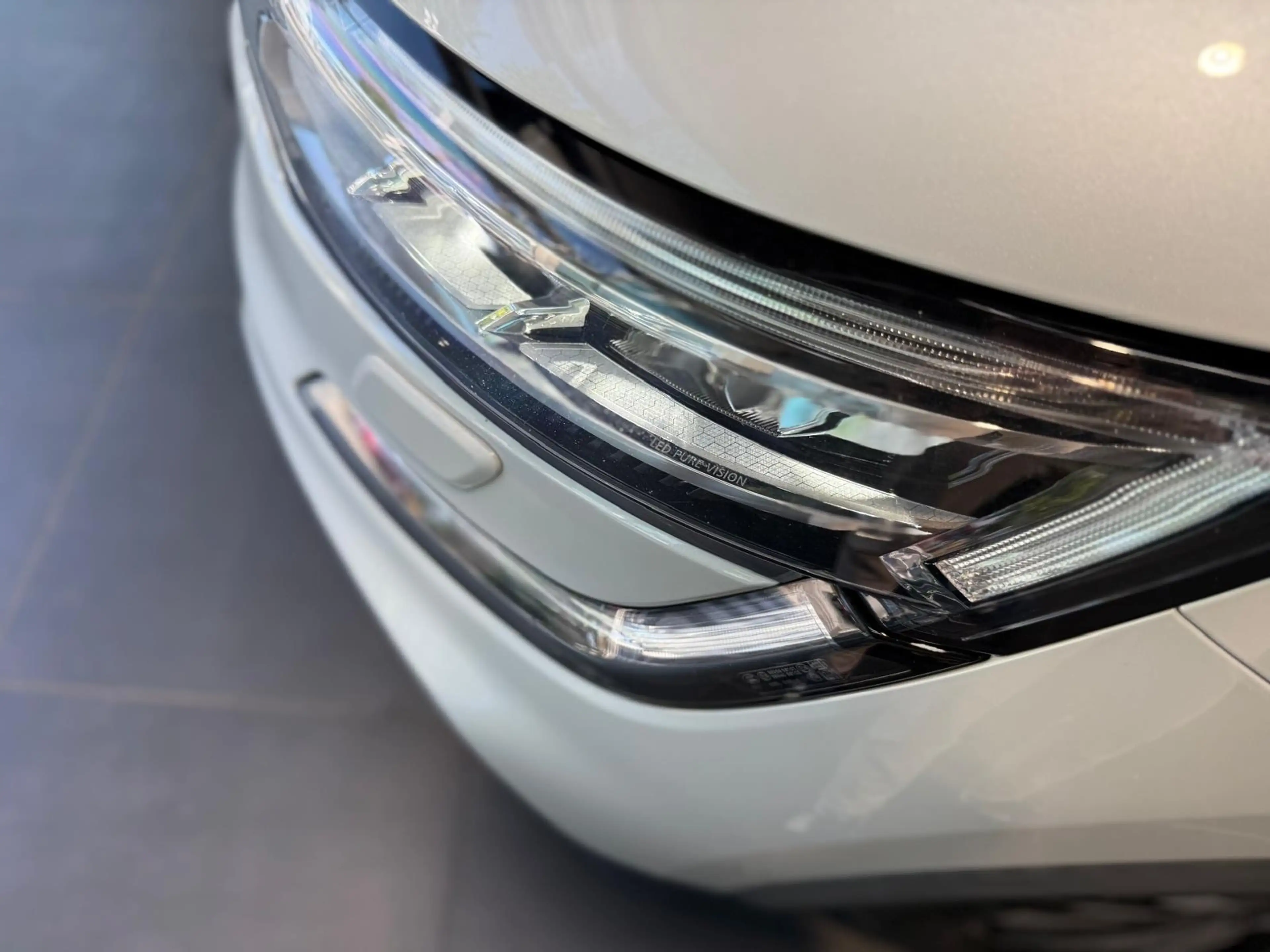 Renault Koleos INITIALE PARIS dCi 185 4WD X-tronic — photo 11