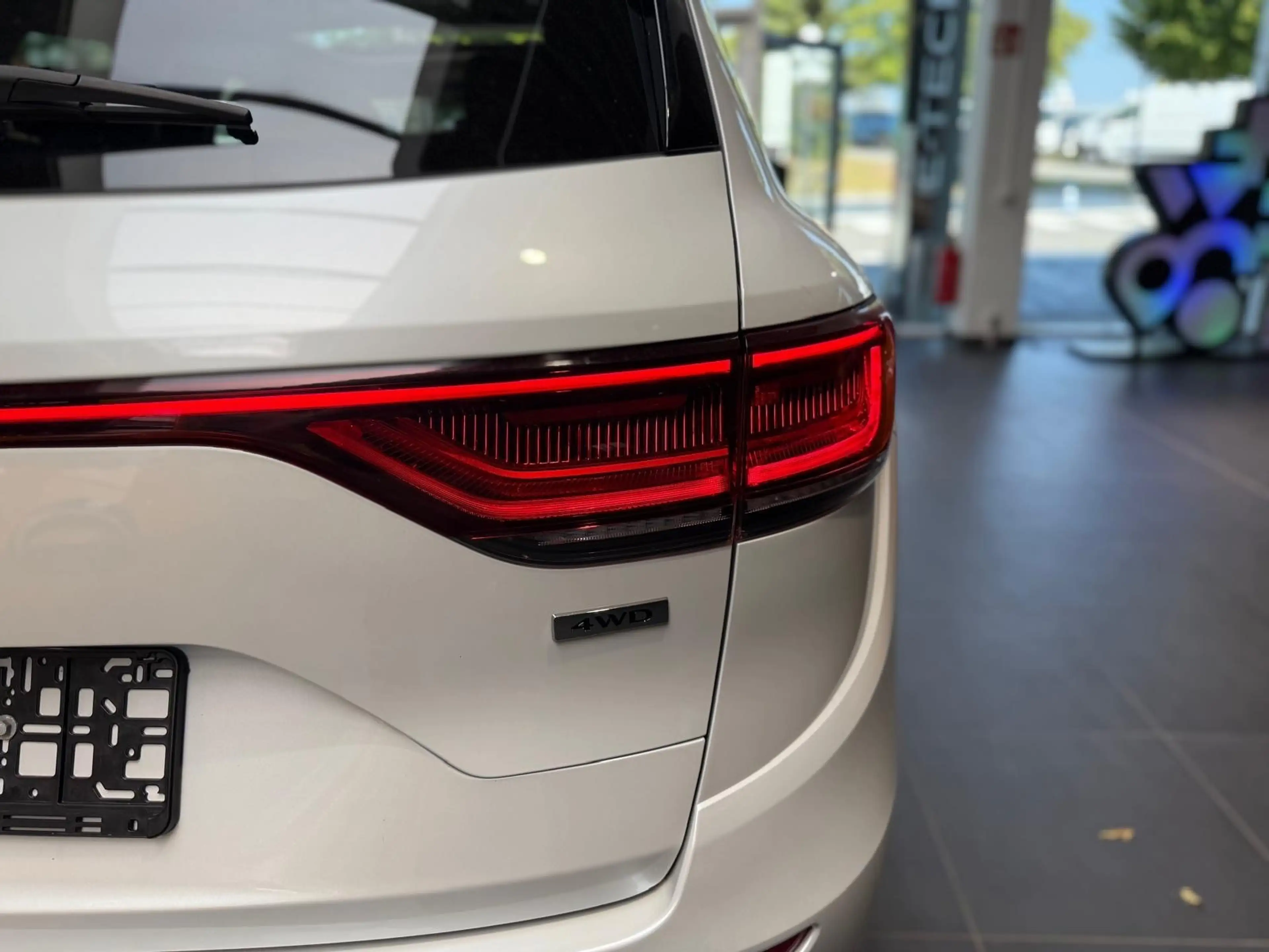 Renault Koleos INITIALE PARIS dCi 185 4WD X-tronic — photo 10