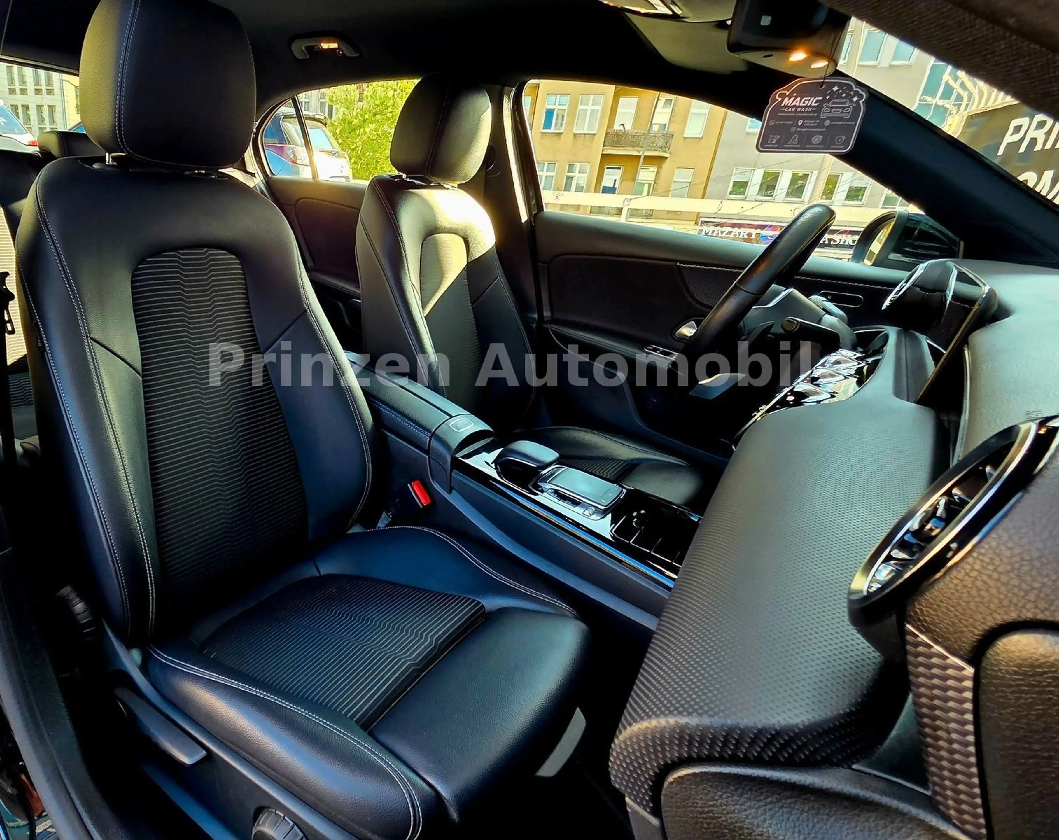 Mercedes-Benz A 180 d*Navi*LED*Leder*R-Kamera — photo 12