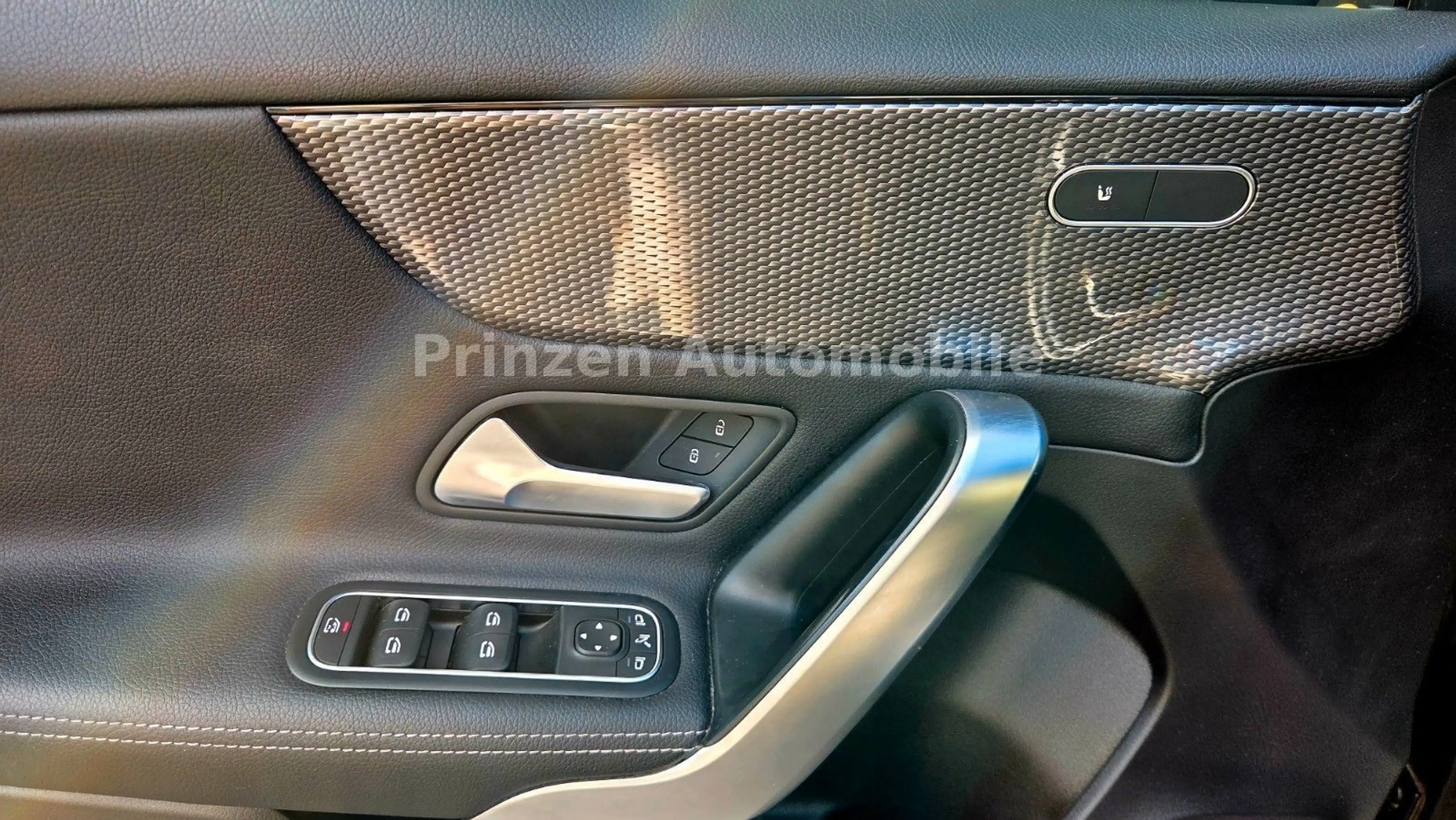 Mercedes-Benz A 180 d*Navi*LED*Leder*R-Kamera — photo 13