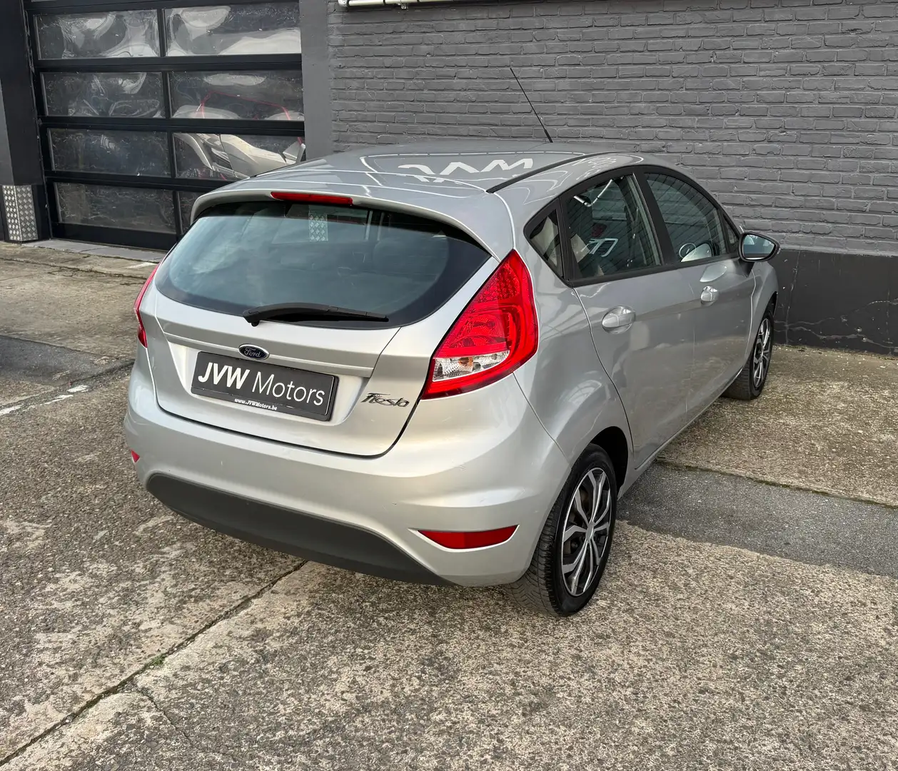 Ford Fiesta 1.25i * Airco * 61Dkm * Garantie Argent - 2