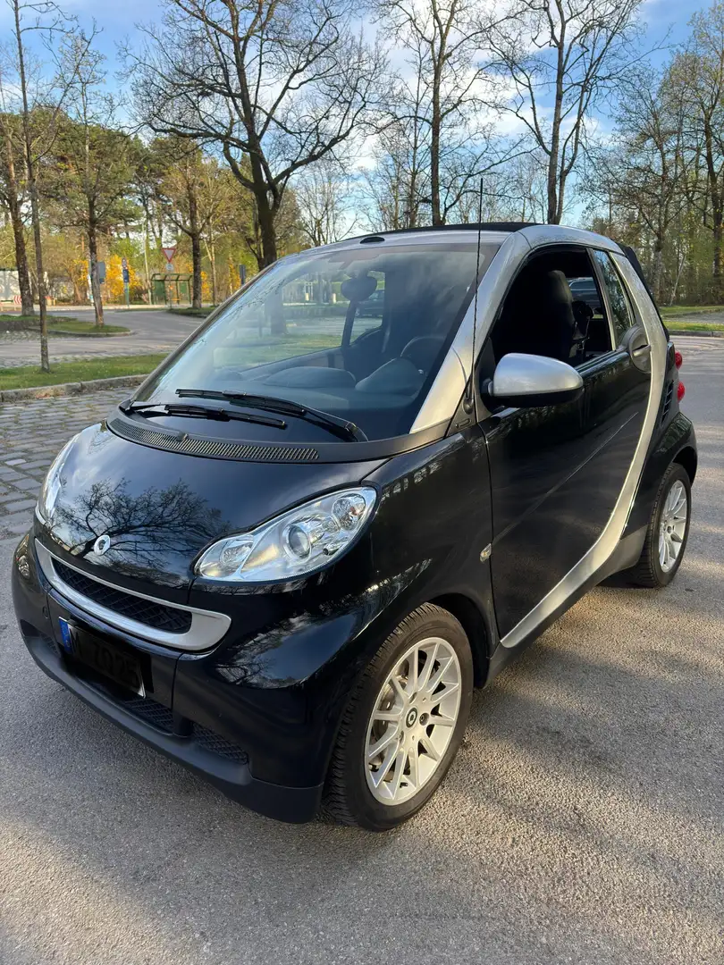 smart forTwo Micro Hybrid Drive 52kW (451.480) Noir - 1