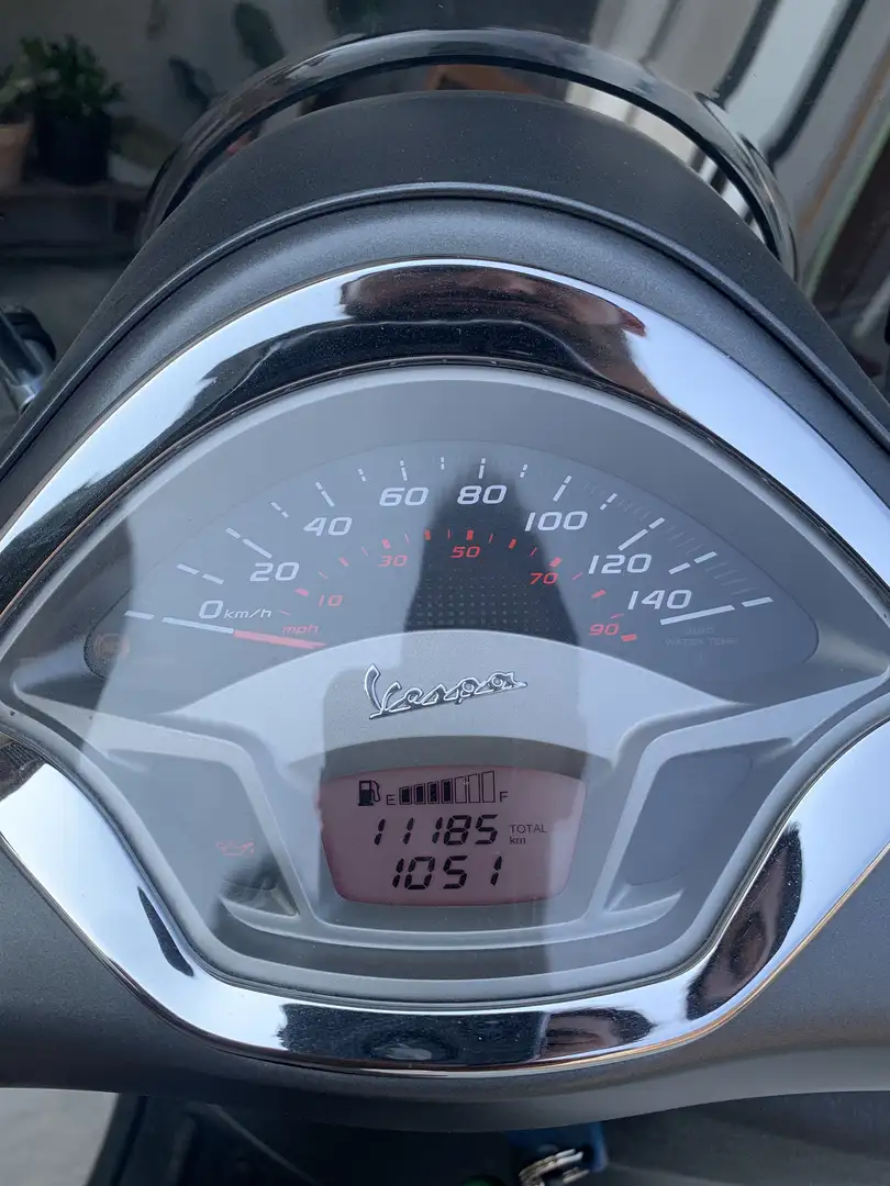 Vespa GTS Super 300 - 1