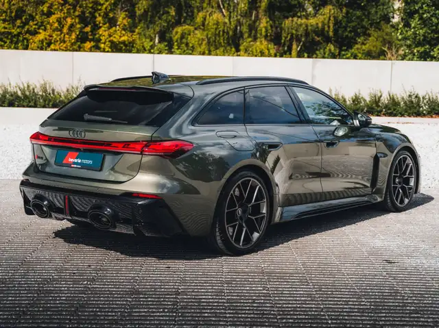Audi RS5 view 6
