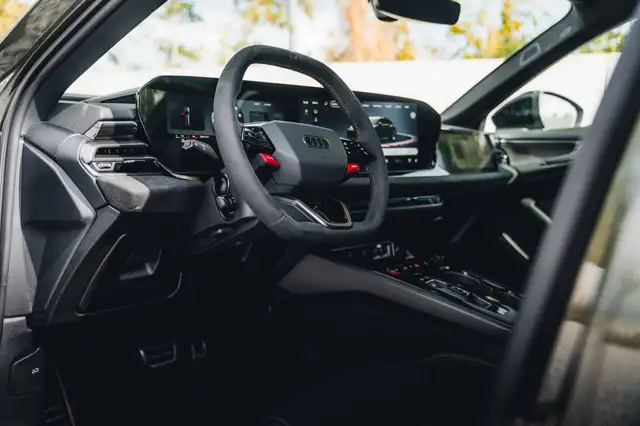 Audi RS5 view 13