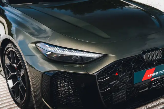 Audi RS5 view 4