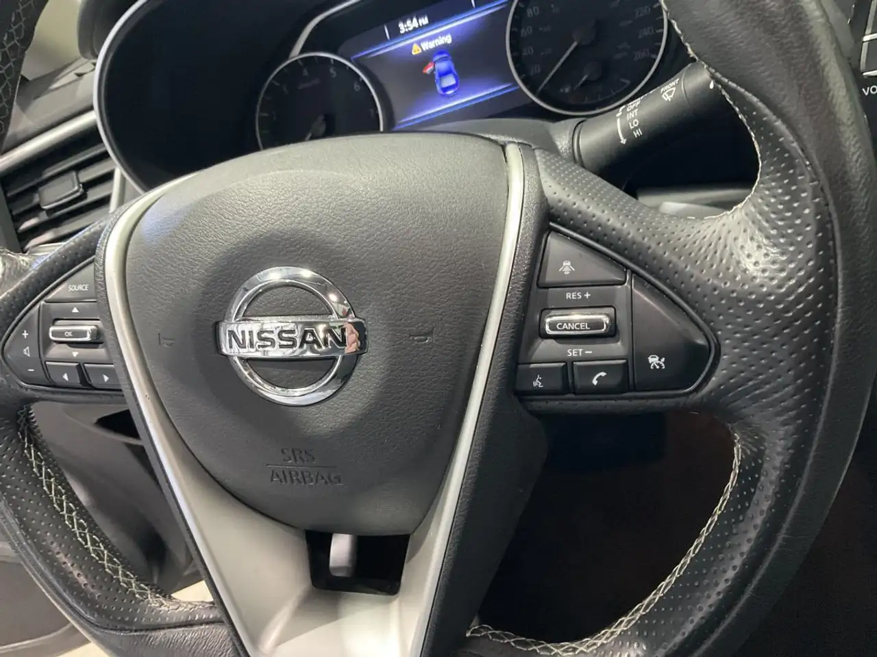 Nissan Maxima снимка Nissan Maxima