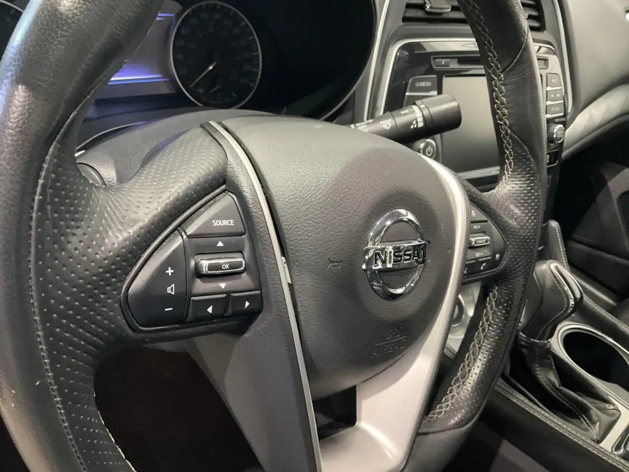 Nissan Maxima снимка Nissan Maxima