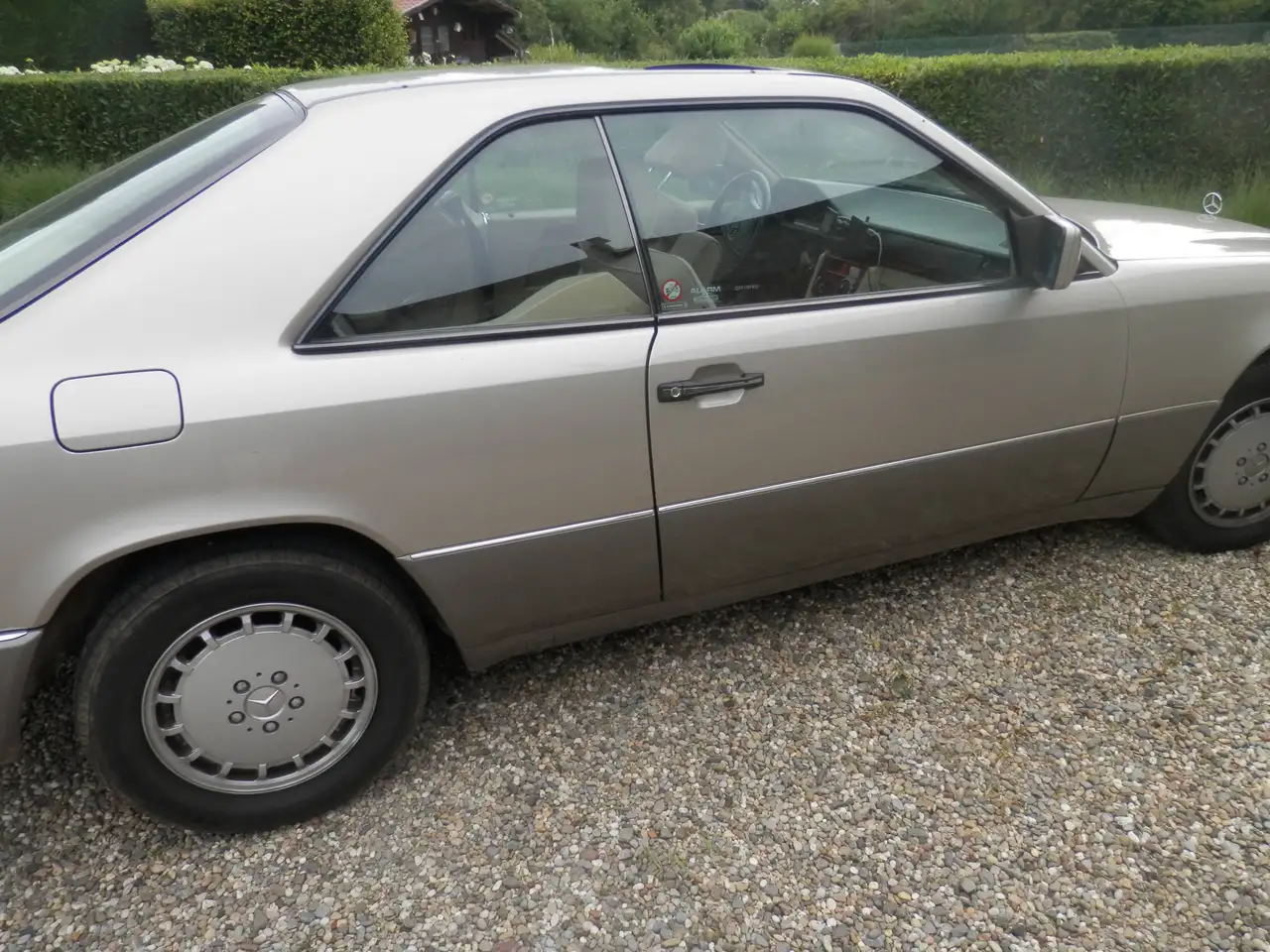 Mercedes-Benz 230 CE 230, foto 2