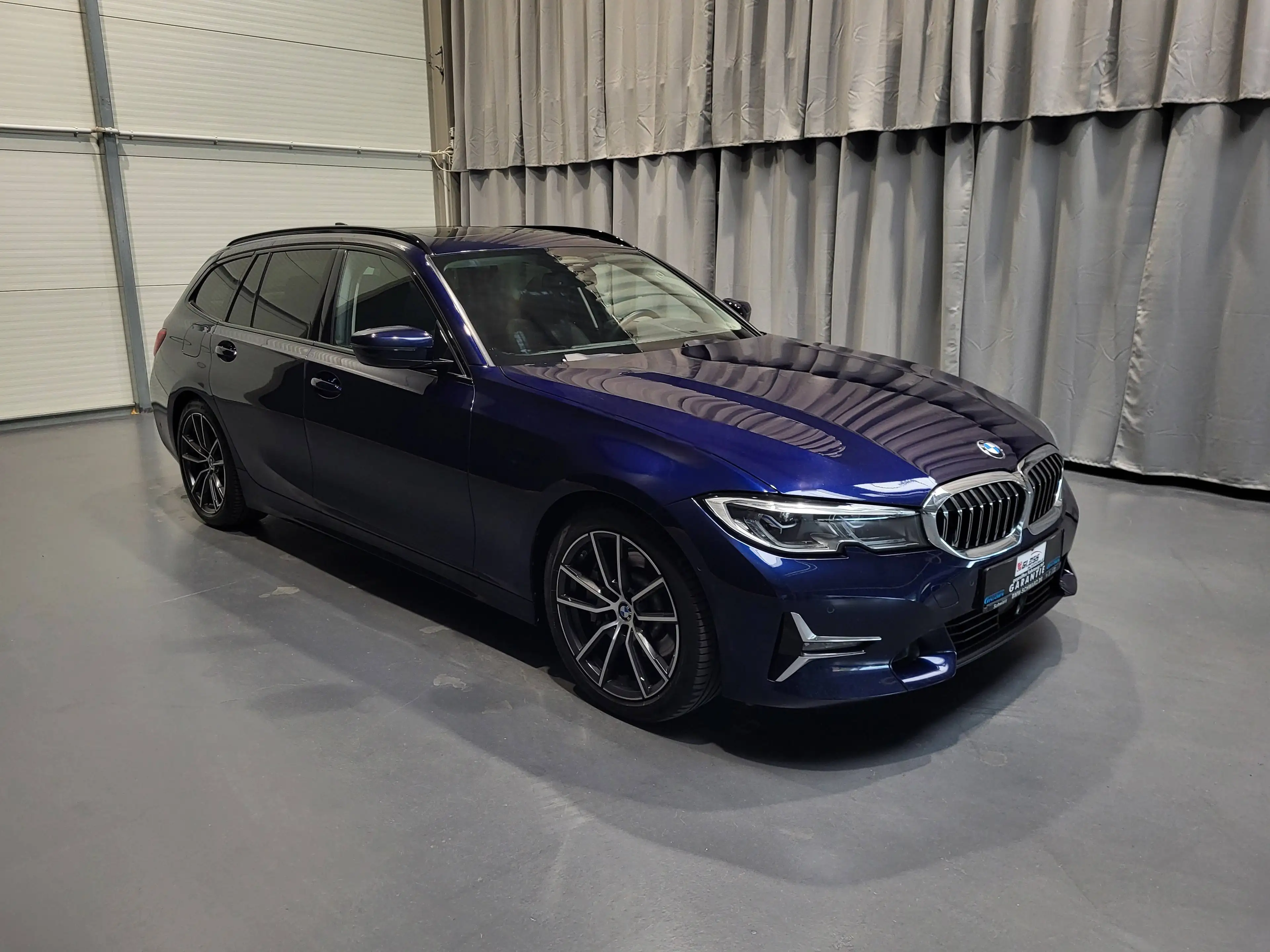 BMW 330 d Luxury Line *TOP Ausstattung* — photo 3