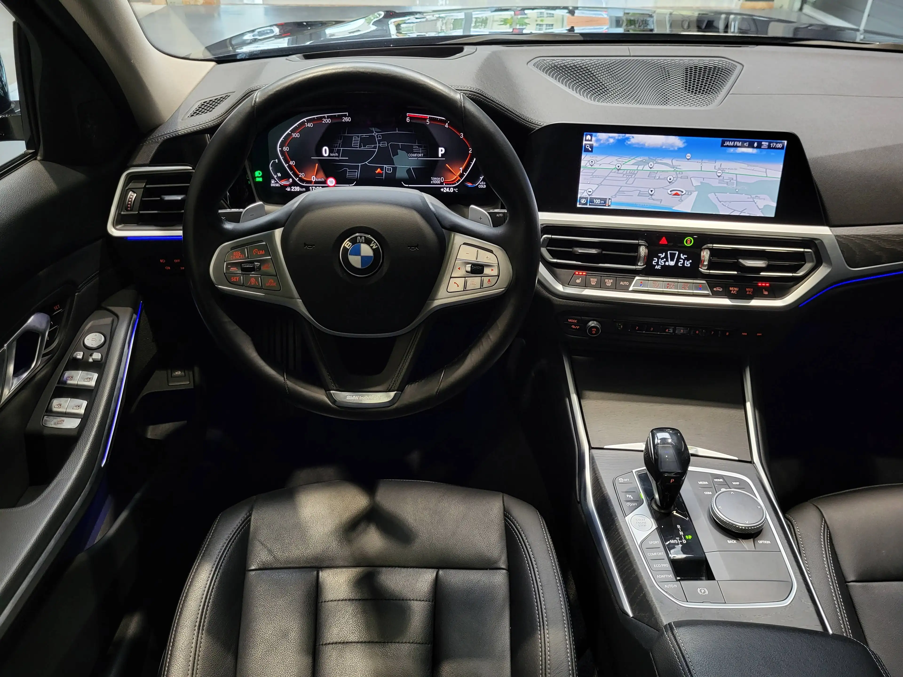 BMW 330 d Luxury Line *TOP Ausstattung* — photo 15