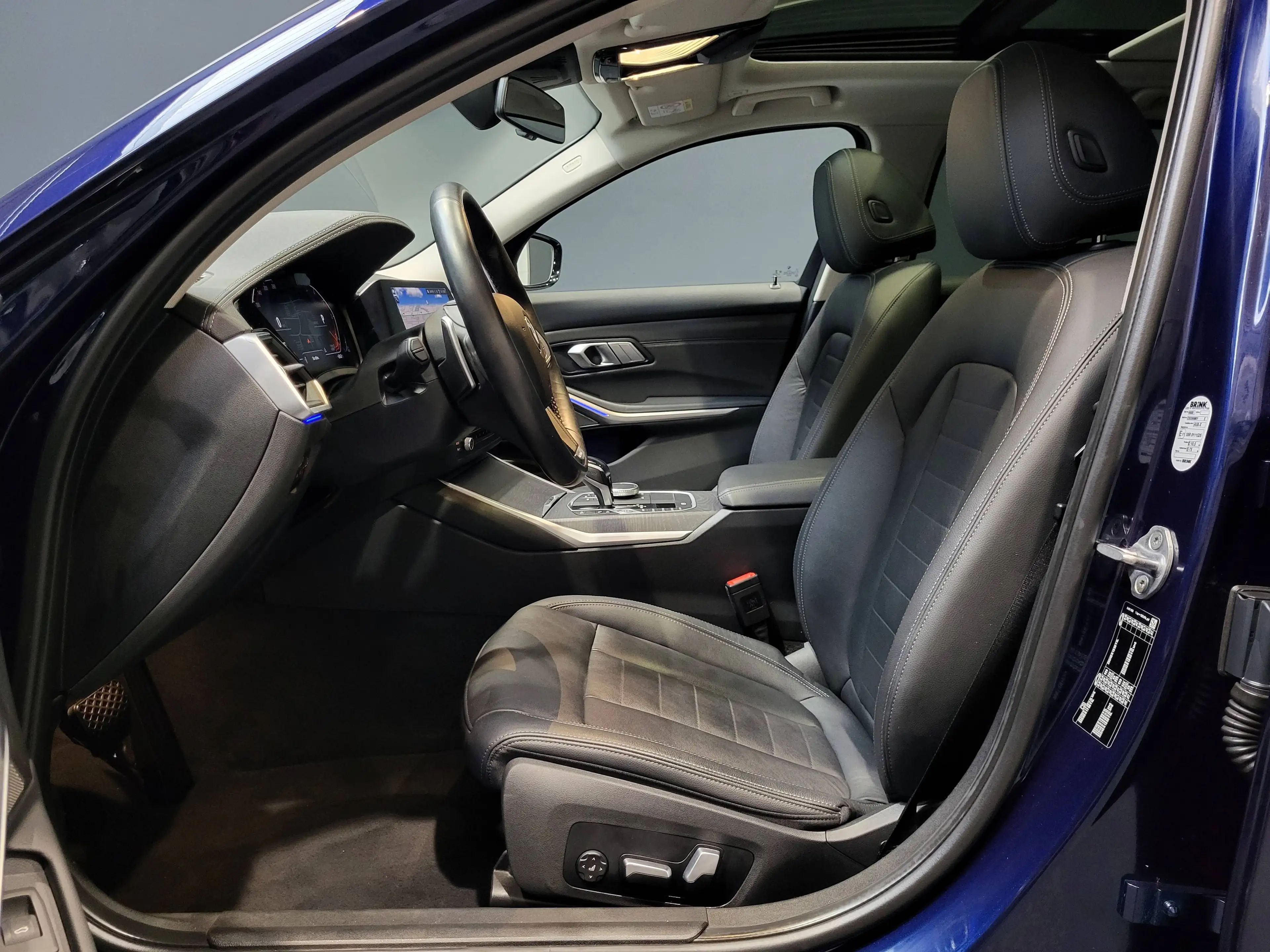 BMW 330 d Luxury Line *TOP Ausstattung* — photo 7