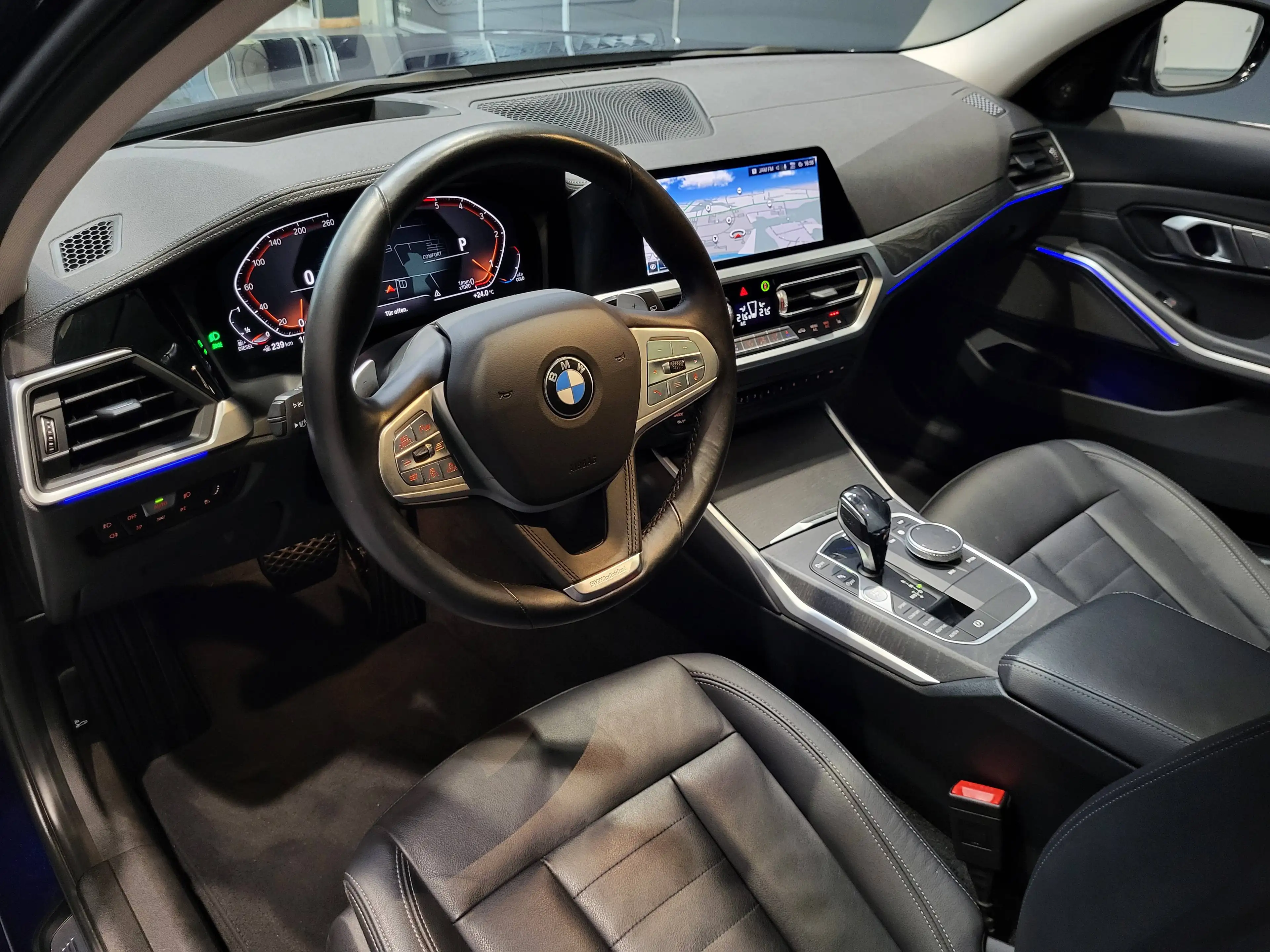 BMW 330 d Luxury Line *TOP Ausstattung* — photo 6