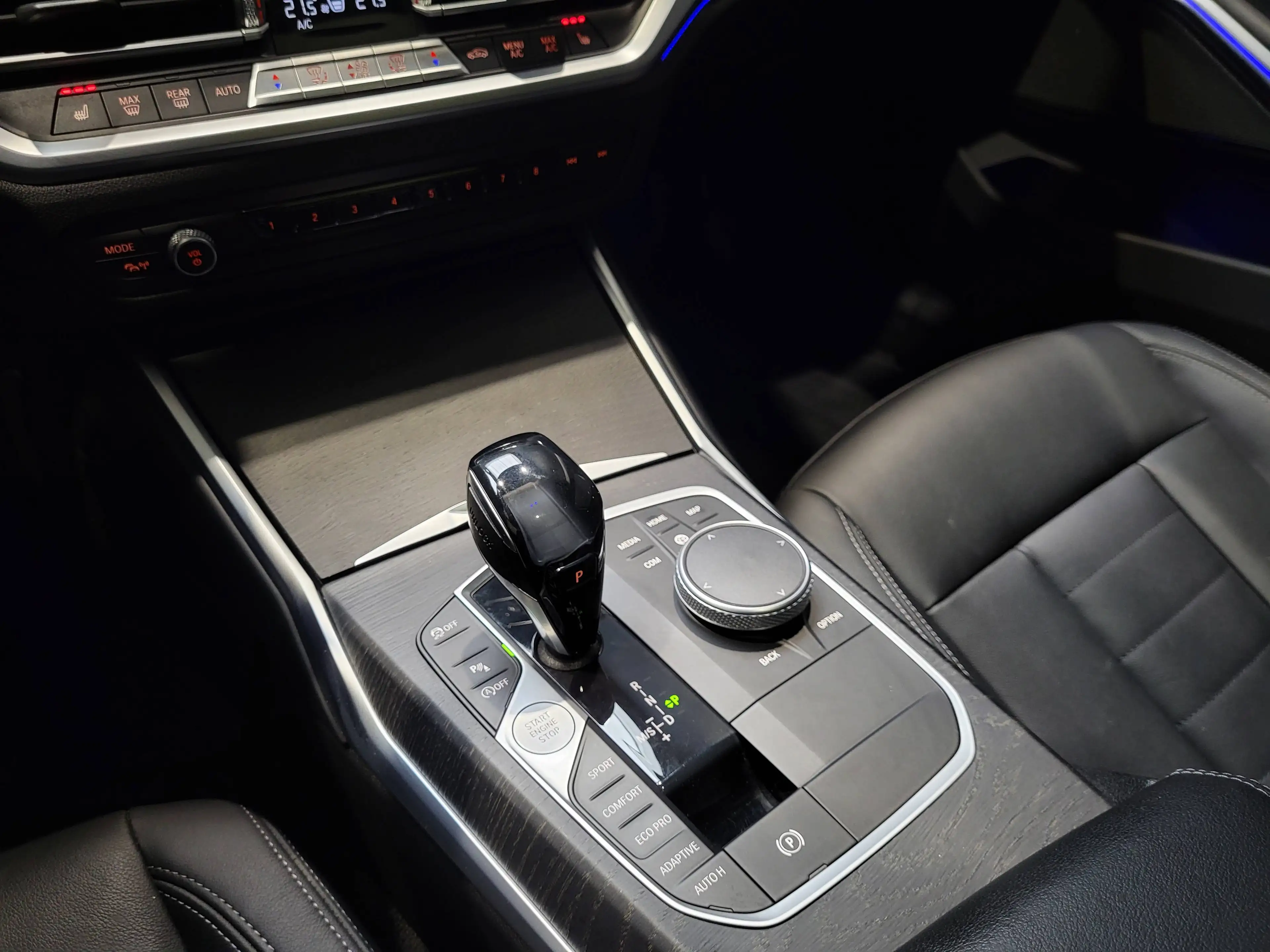BMW 330 d Luxury Line *TOP Ausstattung* — photo 14