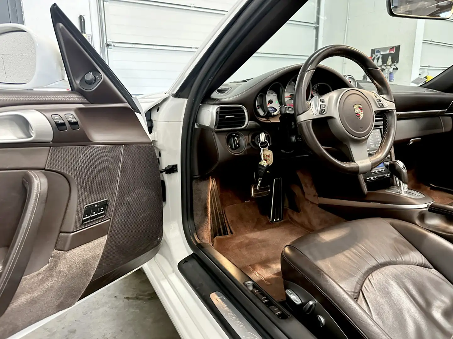 Porsche 911 Type 997.2 Targa 4S 3.8 385ch PDK7 - 2