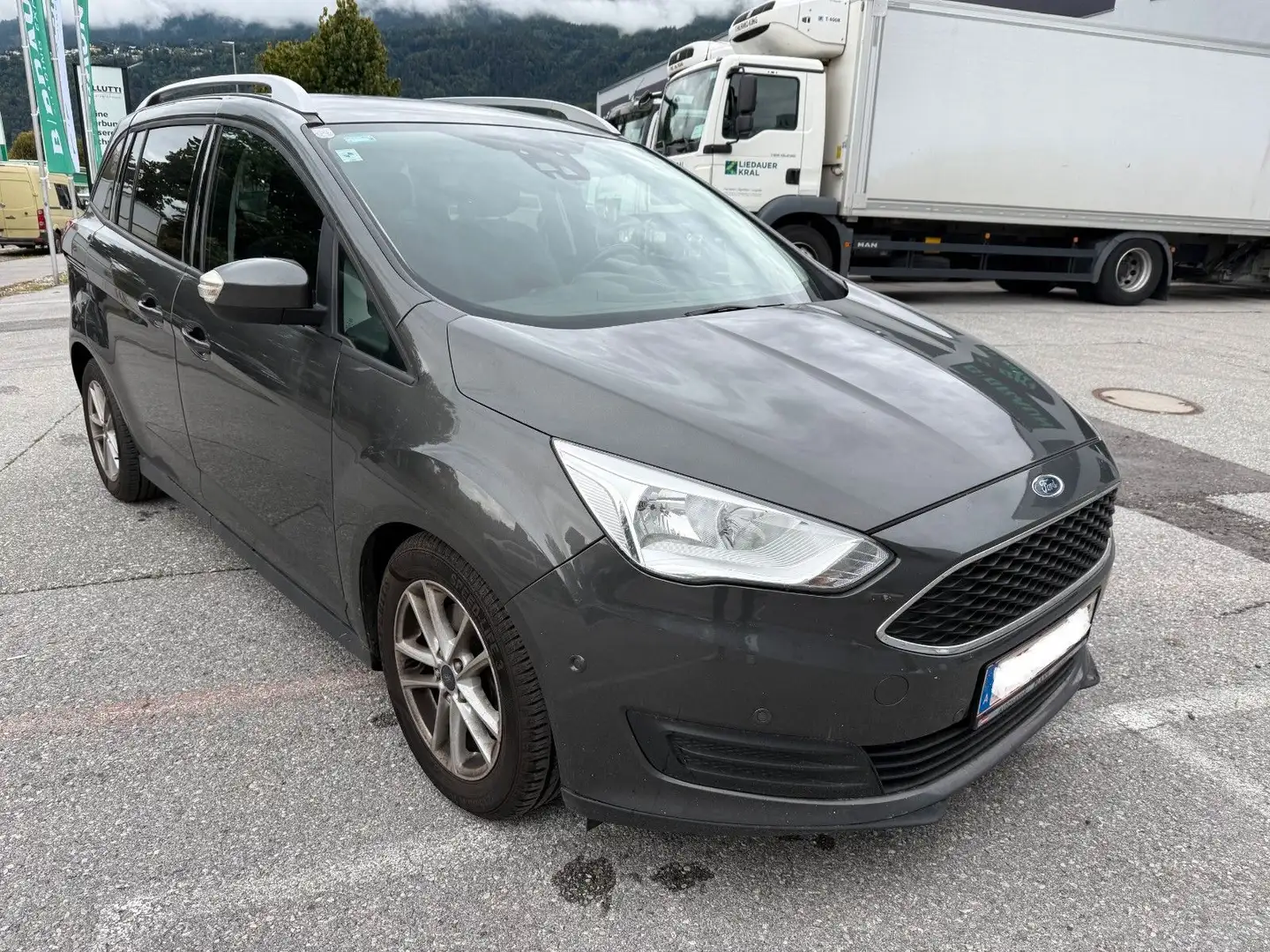 Ford Grand C-Max Trend Grau - 2
