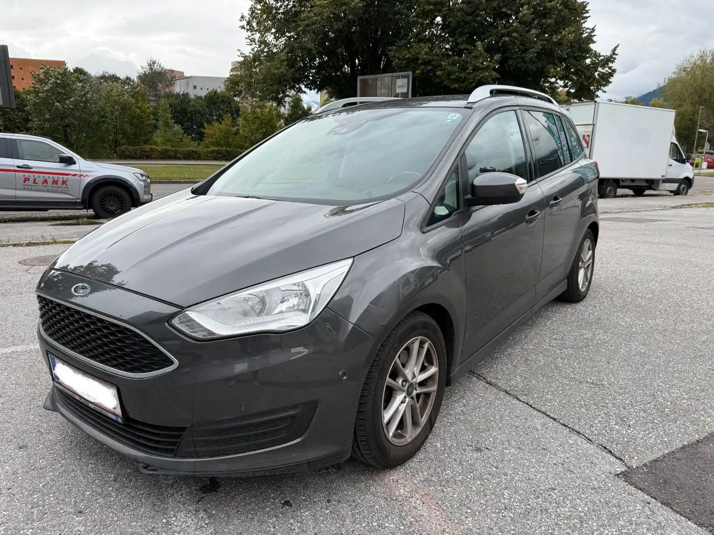 Ford Grand C-Max Trend Grau - 1