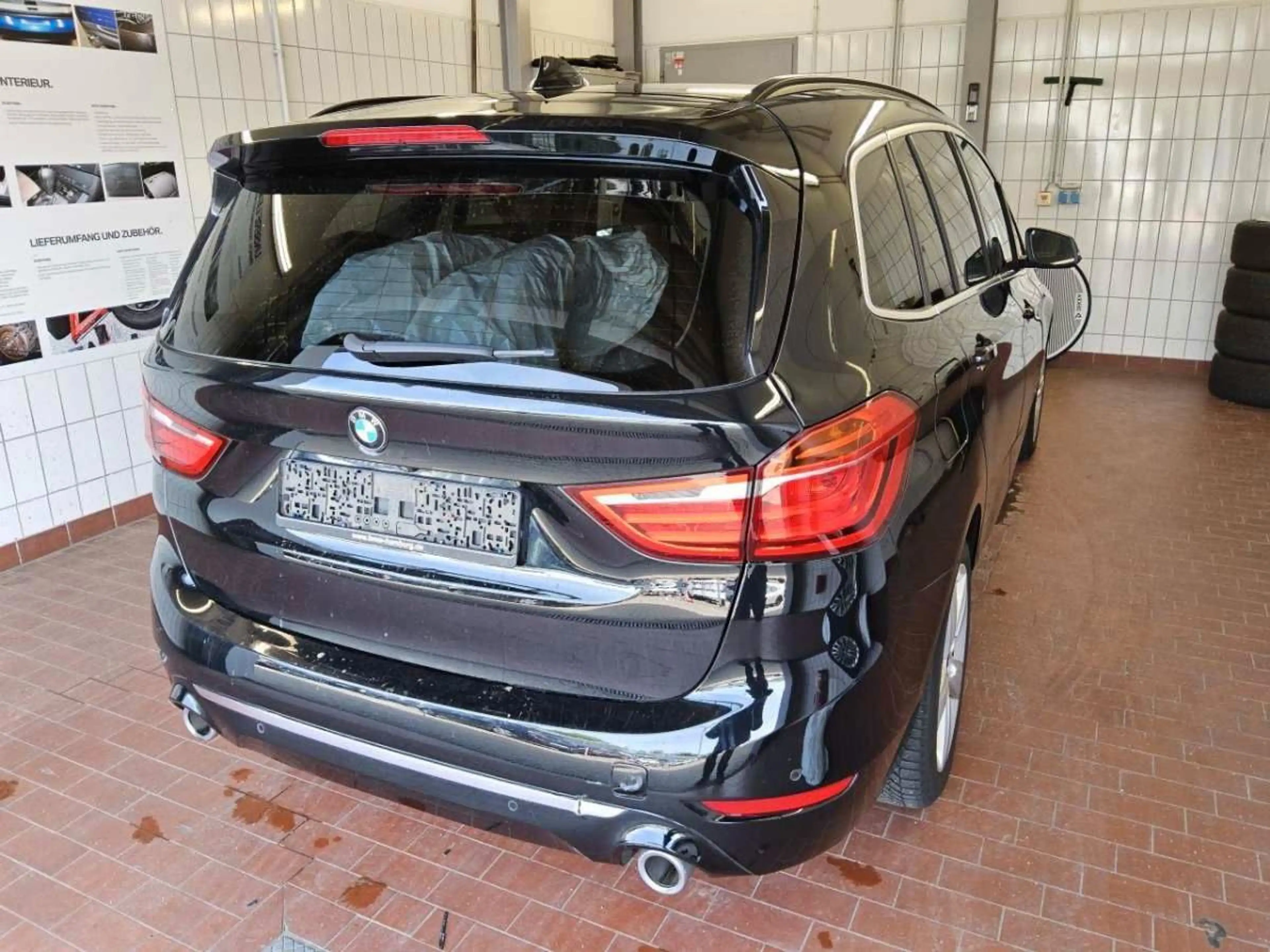 BMW 220 xDrive Luxury Line |1.Hand|Pano — photo 3