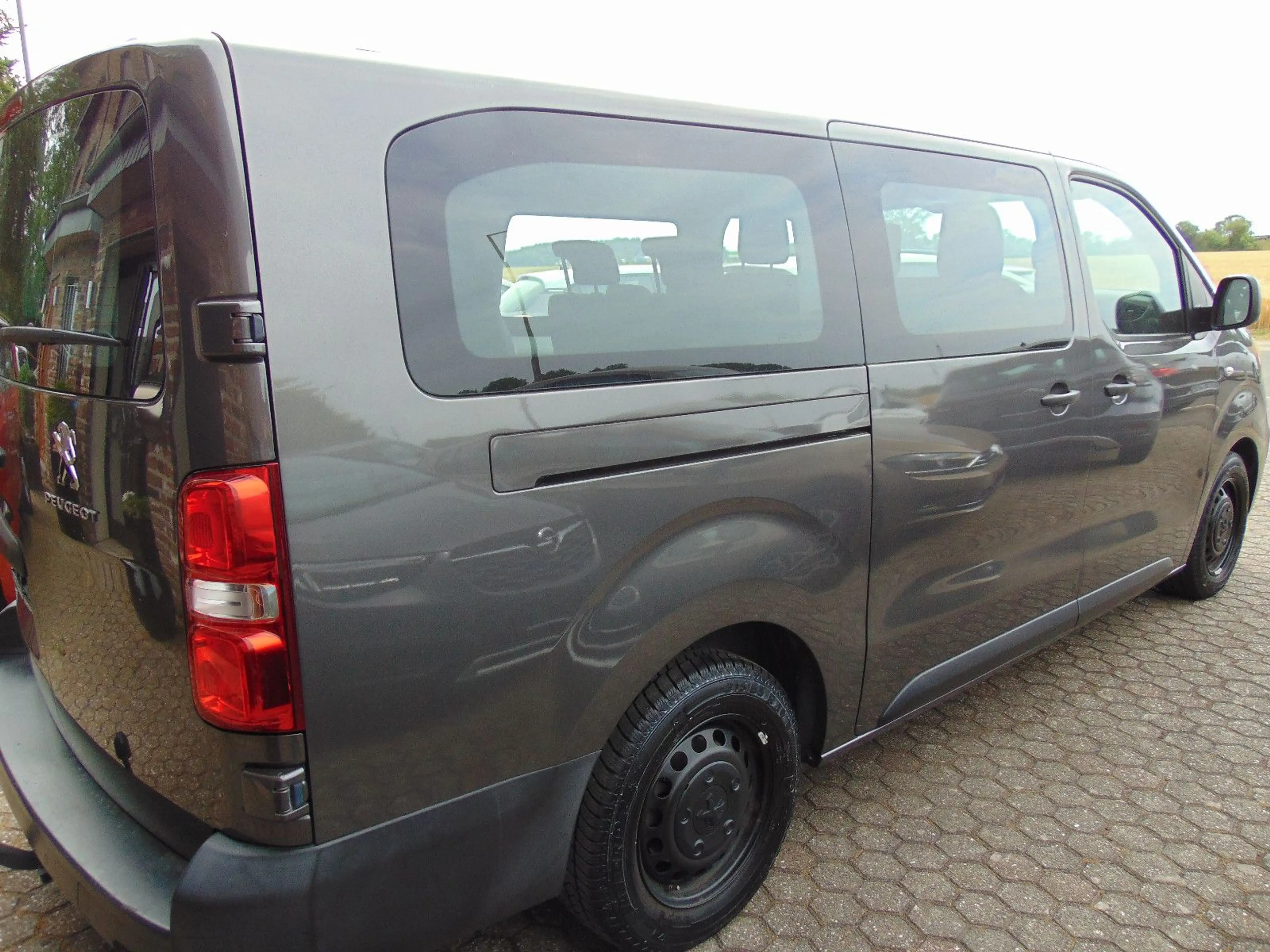 Peugeot Traveller BlueHDi 145 S&S L3 *Kamera*APP*AHK — photo 4