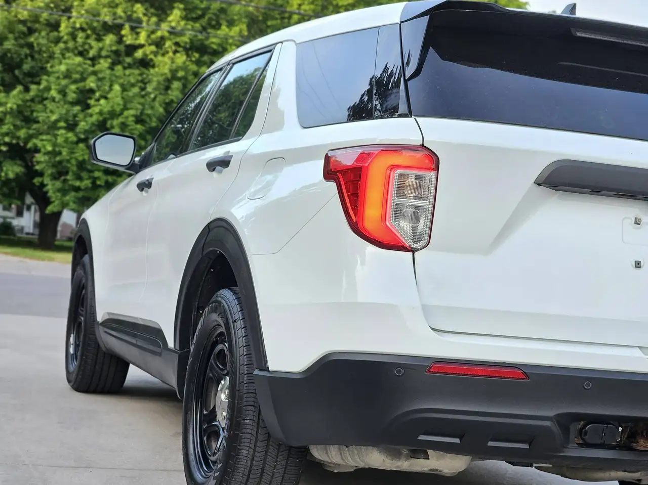 Ford Explorer снимка Ford Explorer
