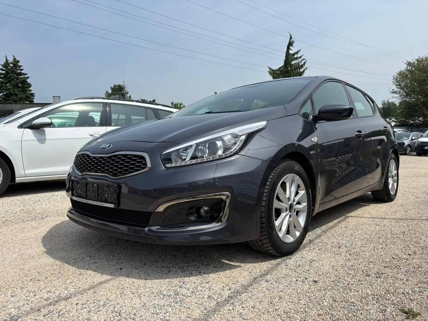 Kia Ceed / cee'd 53441Km Orig. Navi,Kamera,gepfl. Gris - 1