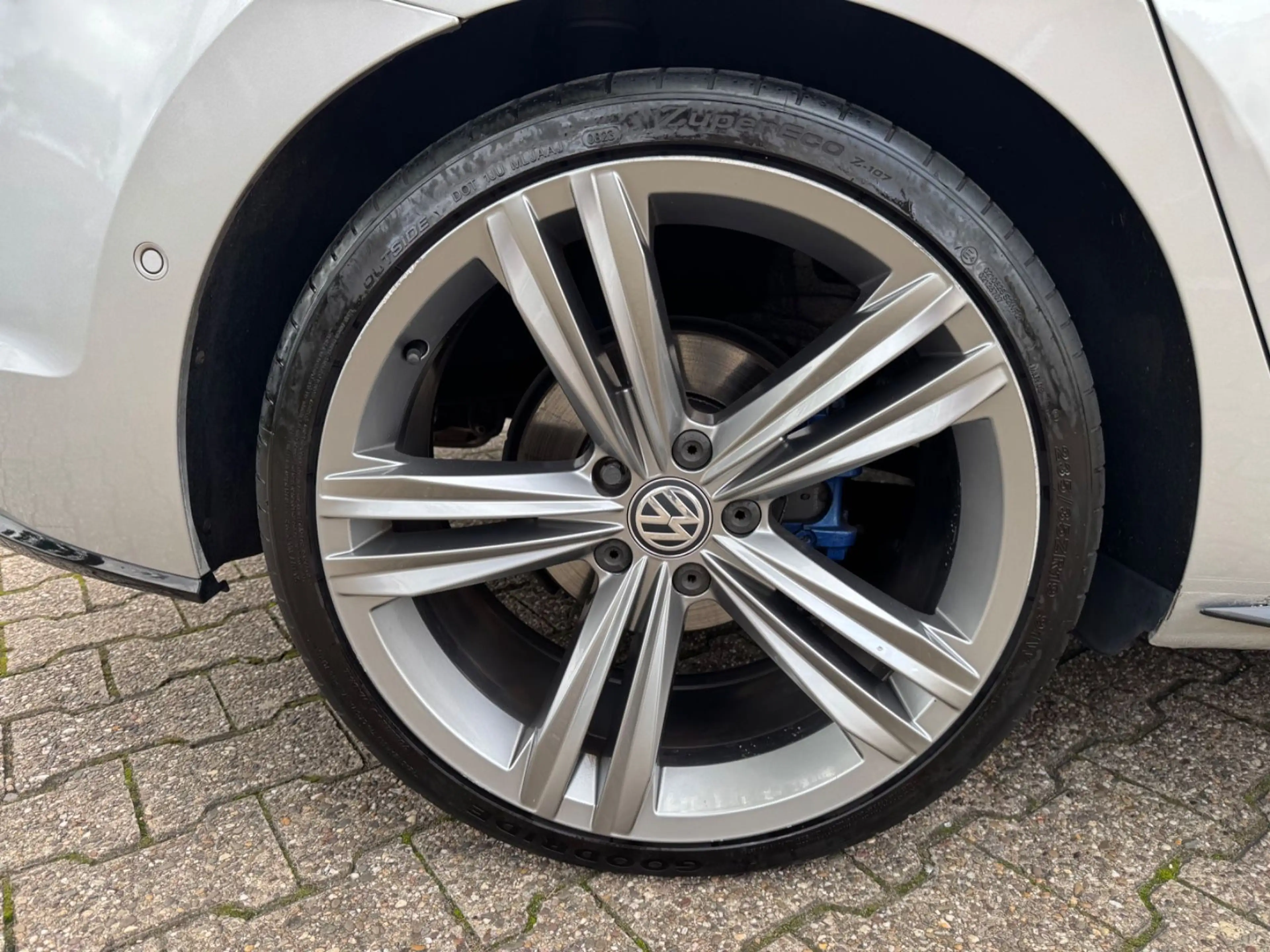 Volkswagen Touran 2.0 TDI R-LINE*7-SITZE*DSG*LED*STANDHEIZU — photo 10