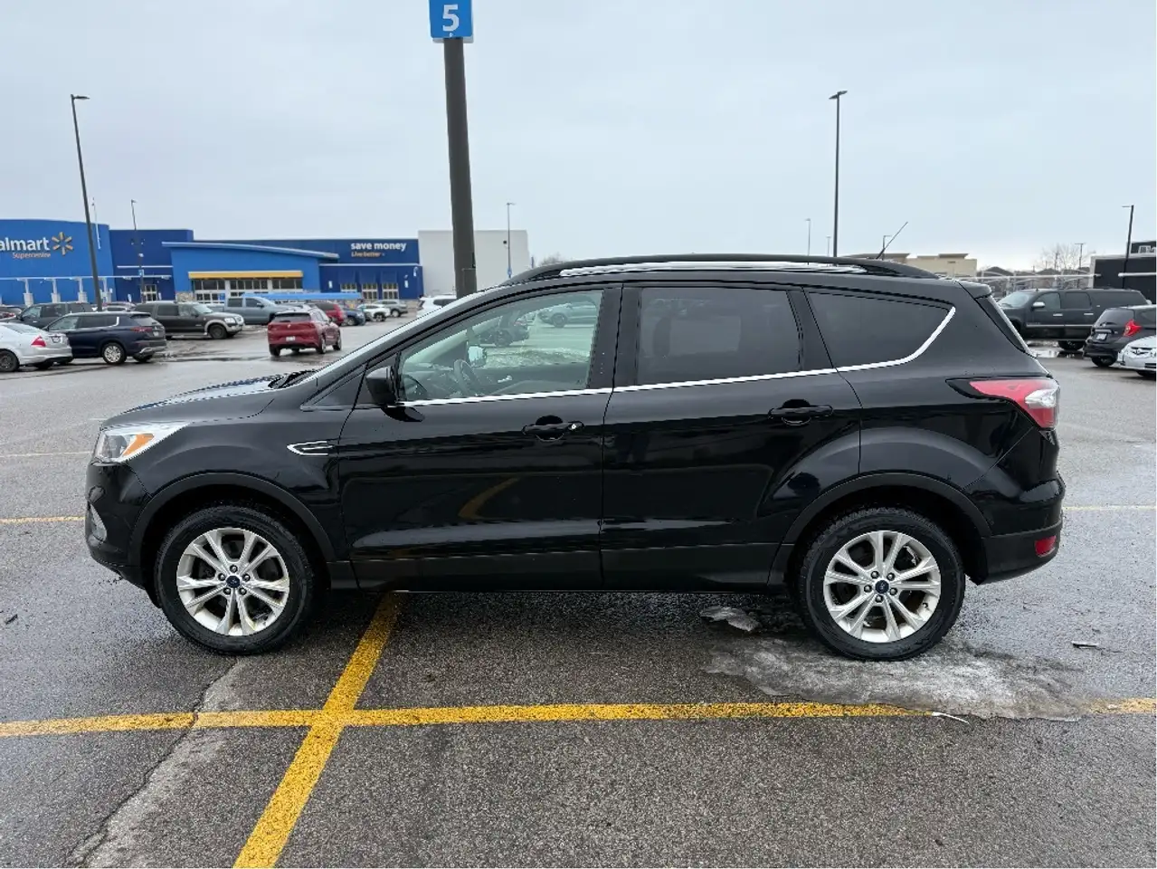 Ford Escape снимка Ford Escape