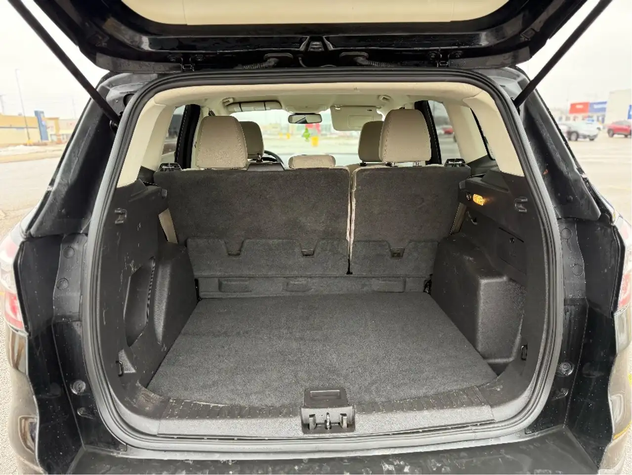 Ford Escape снимка Ford Escape