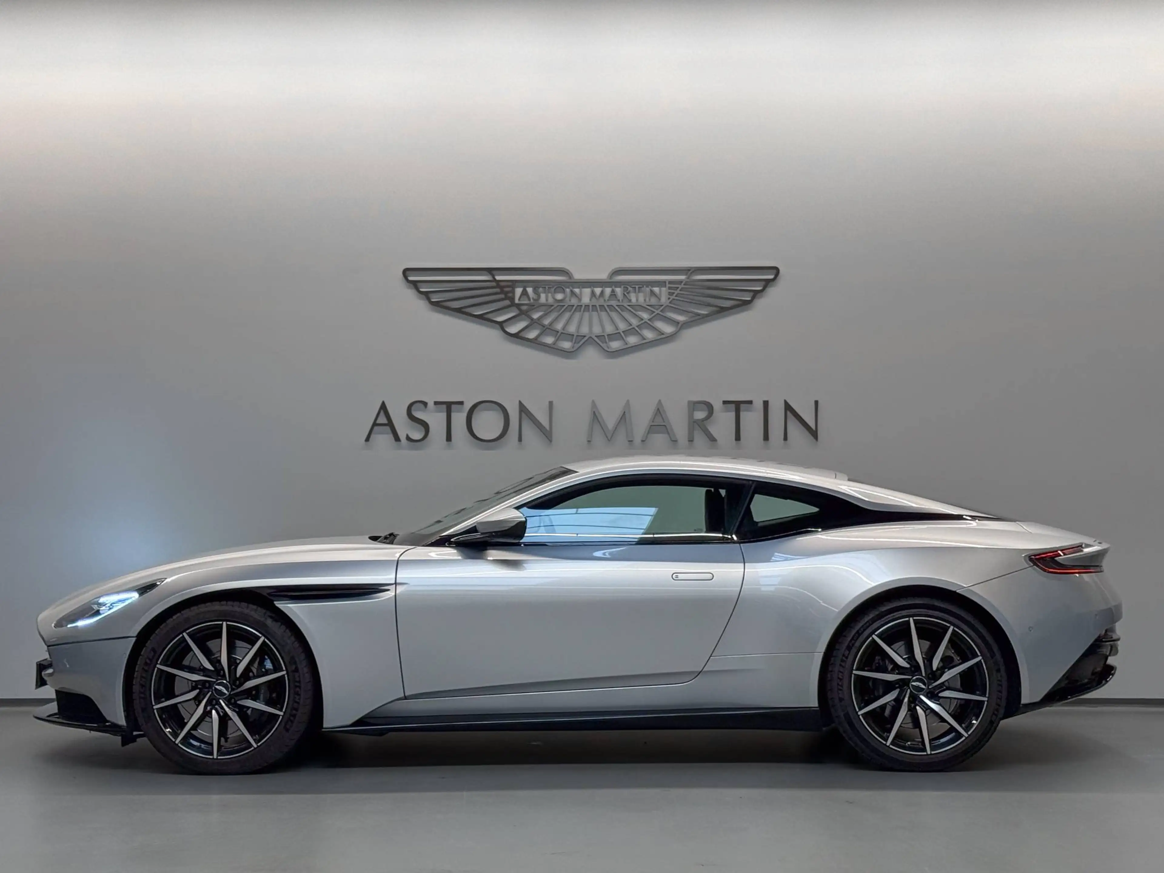 Aston Martin DB11 Coupe | Aston Martin Brussels — photo 3
