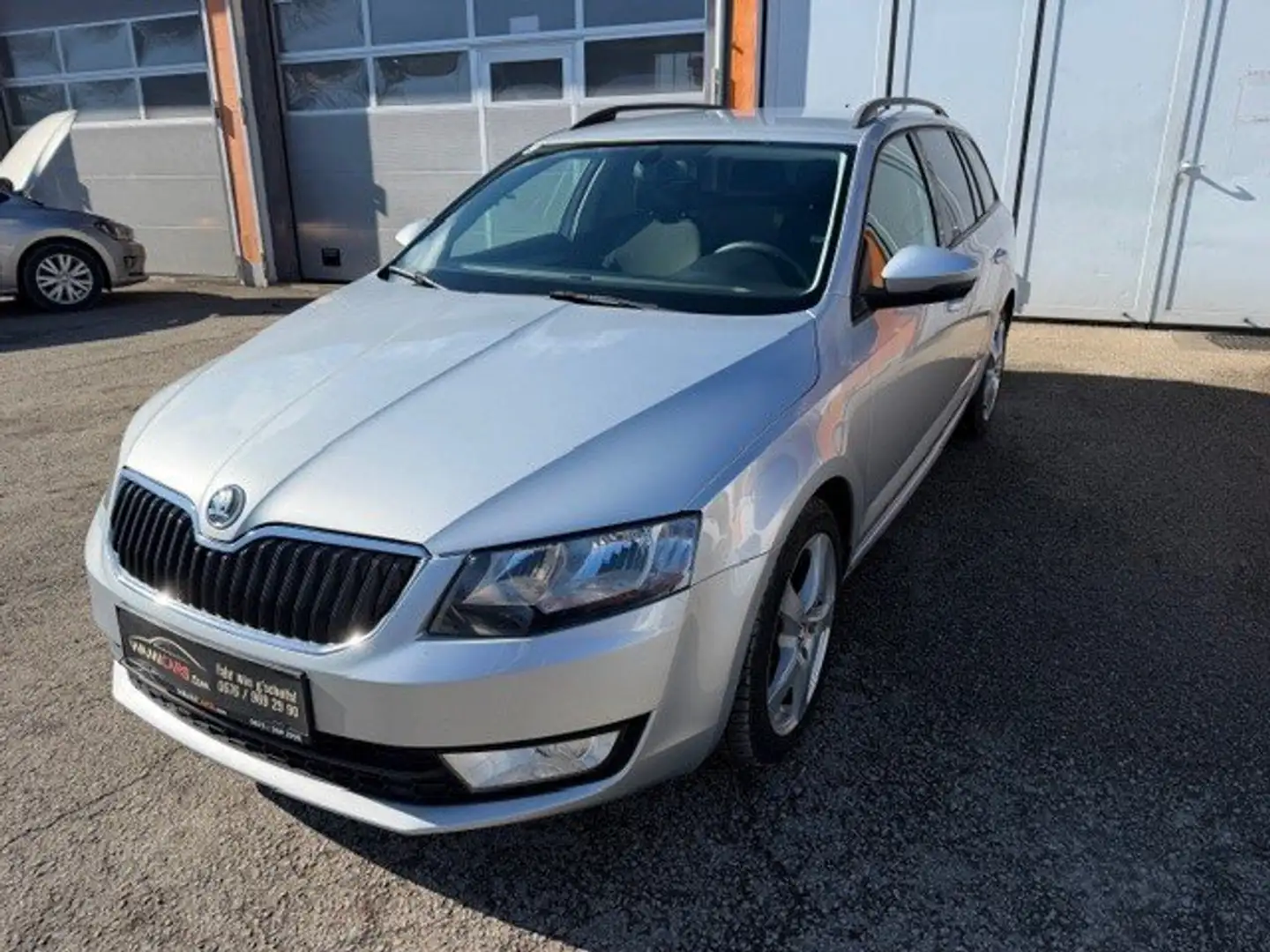 Skoda Octavia Ambition Silber - 1