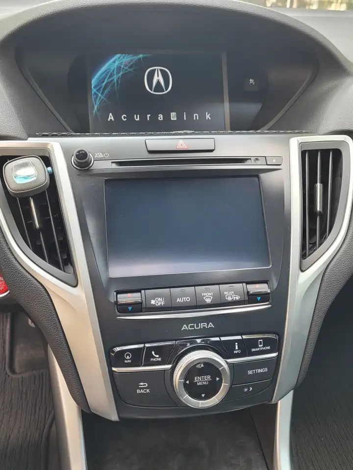 Acura TLX снимка Acura TLX