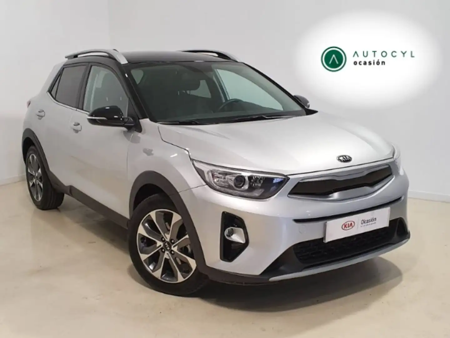 Kia Stonic 1.0 T-GDi Drive 100 Grau - 1